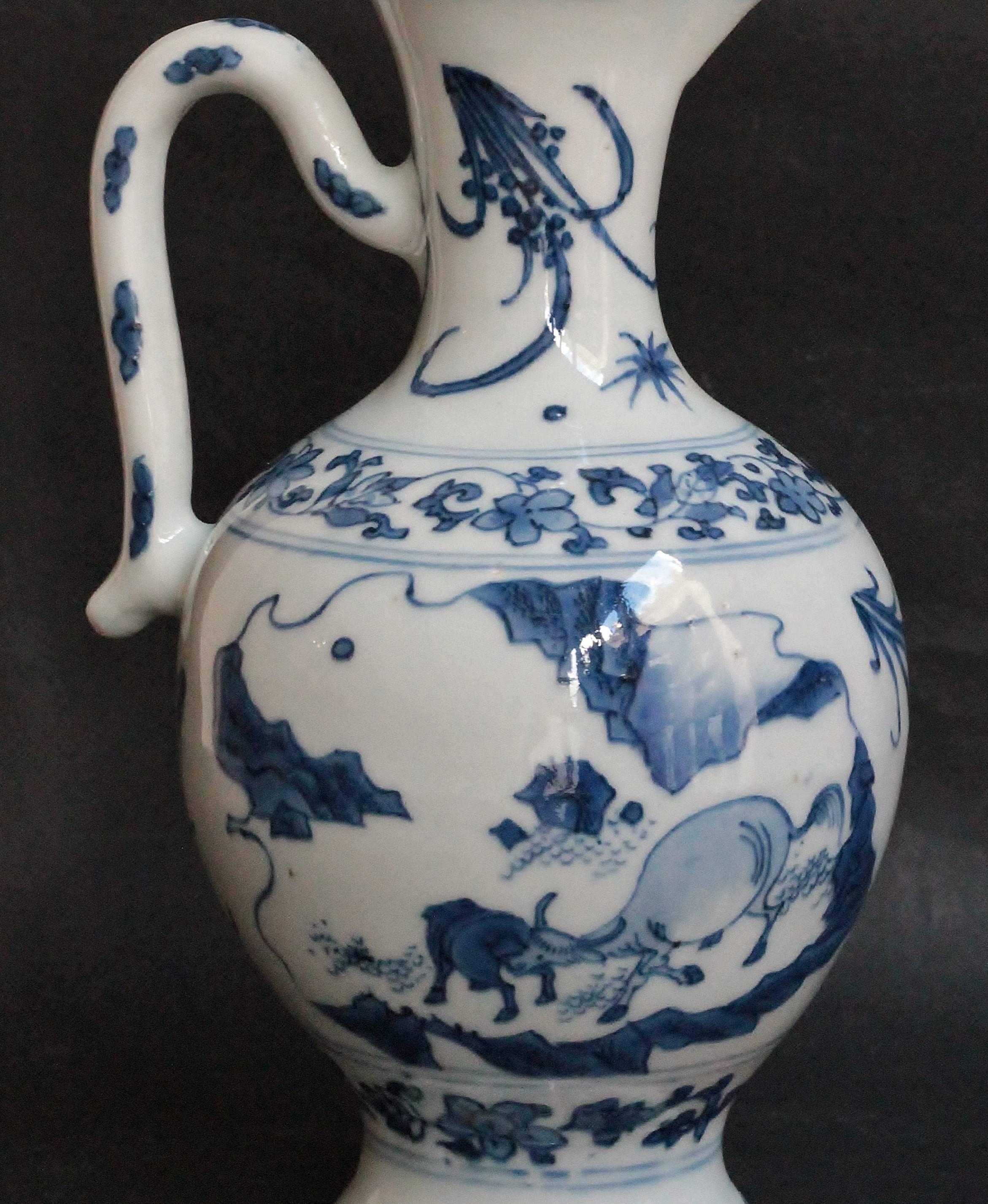Louis XIV Chinese Export Blue and White Jug, Transition Period, 17th Century For Sale