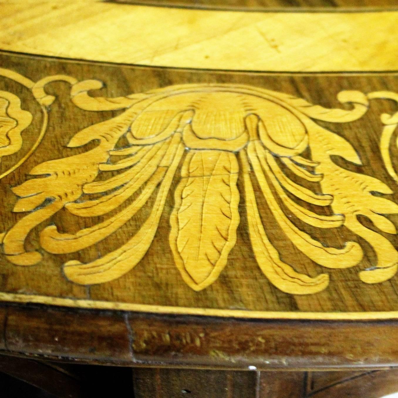 Rare Mid-19th Century Sorrento Centre Table For Sale 3