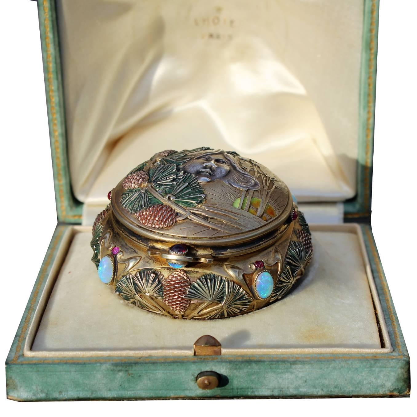 Rare Art Nouveau Silver Gilt and Gem Set Box For Sale 4