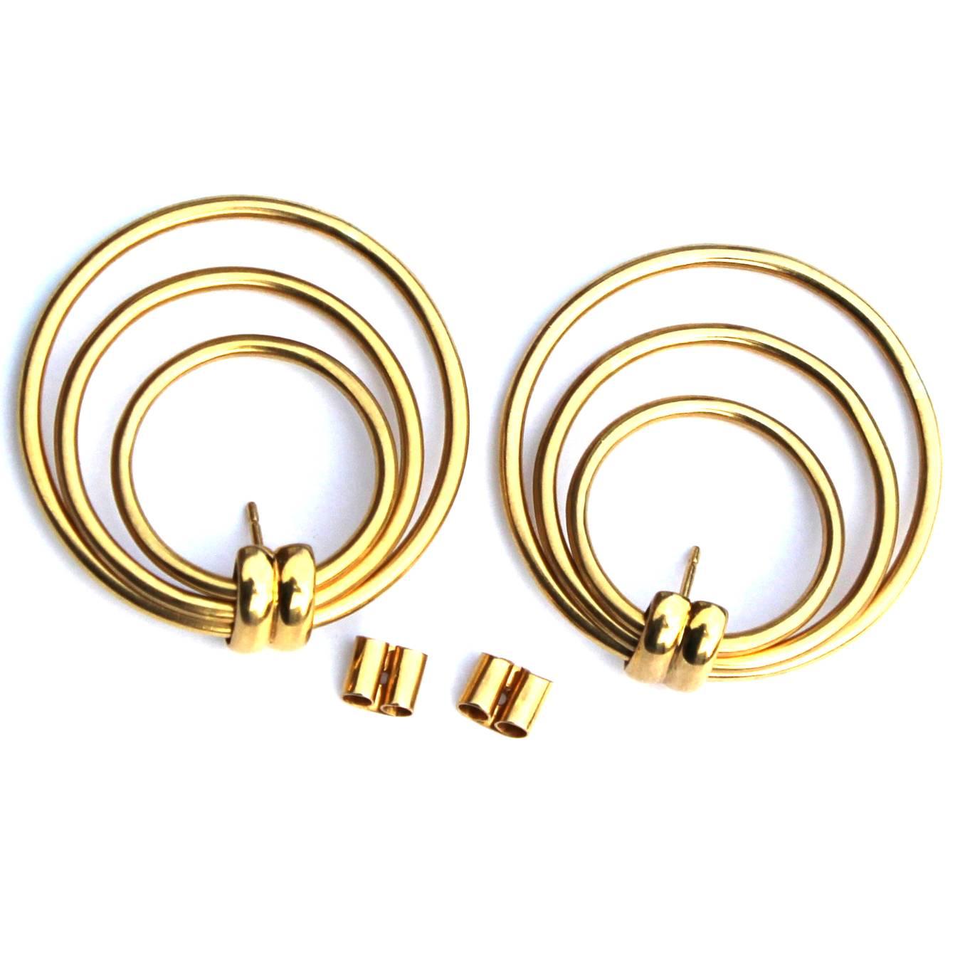 18-Carat Yellow Gold Triple Loop Earrings For Sale 2