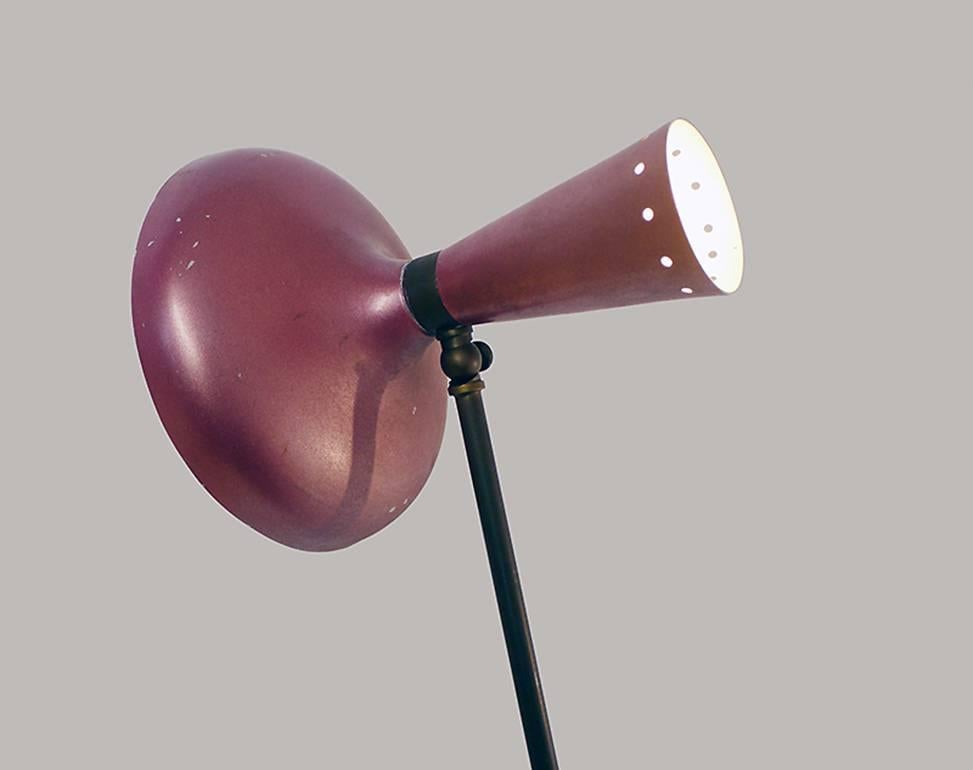 1950er Jahre Italien Modernistische mehrfarbige Stehlampe von Arredoluce attr. (Italienisch)
