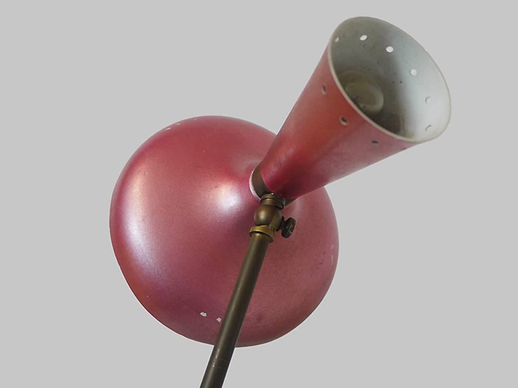 1950er Jahre Italien Modernistische mehrfarbige Stehlampe von Arredoluce attr. (Mitte des 20. Jahrhunderts)
