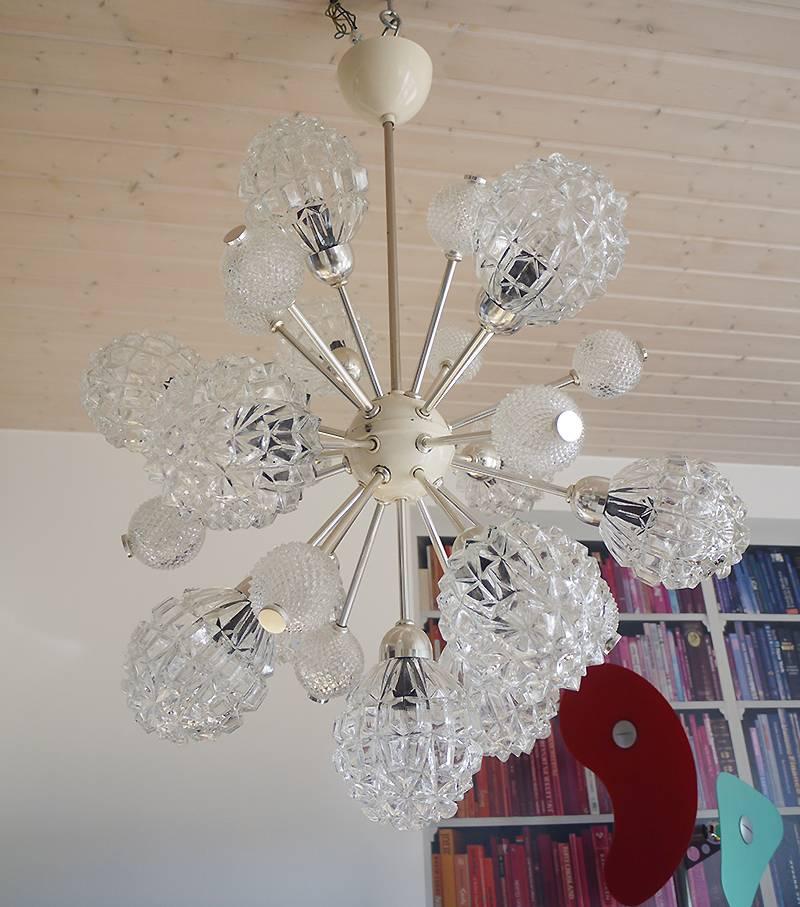 Mid-Century Modern 1968 Allemagne Richard Essig Chandelier Sputnik Cristal Verre Bulle en vente