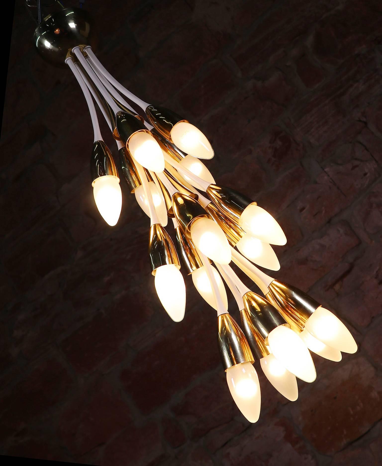 Mid-20th Century 1950 Italy Impressive Sputnik Enamel Brass Chandelier in the Manner of Stilnovo For Sale