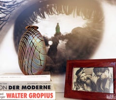 Vase en verre d'art ovale irisé avec revêtement par Craig Zweifel, 2003, signé