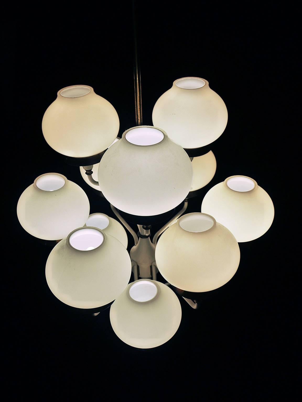 Mid-Century Modern Sputnik 'Tulipan' Chandelier by Hans-Agne Jakobsson, Sweden, 1950s For Sale