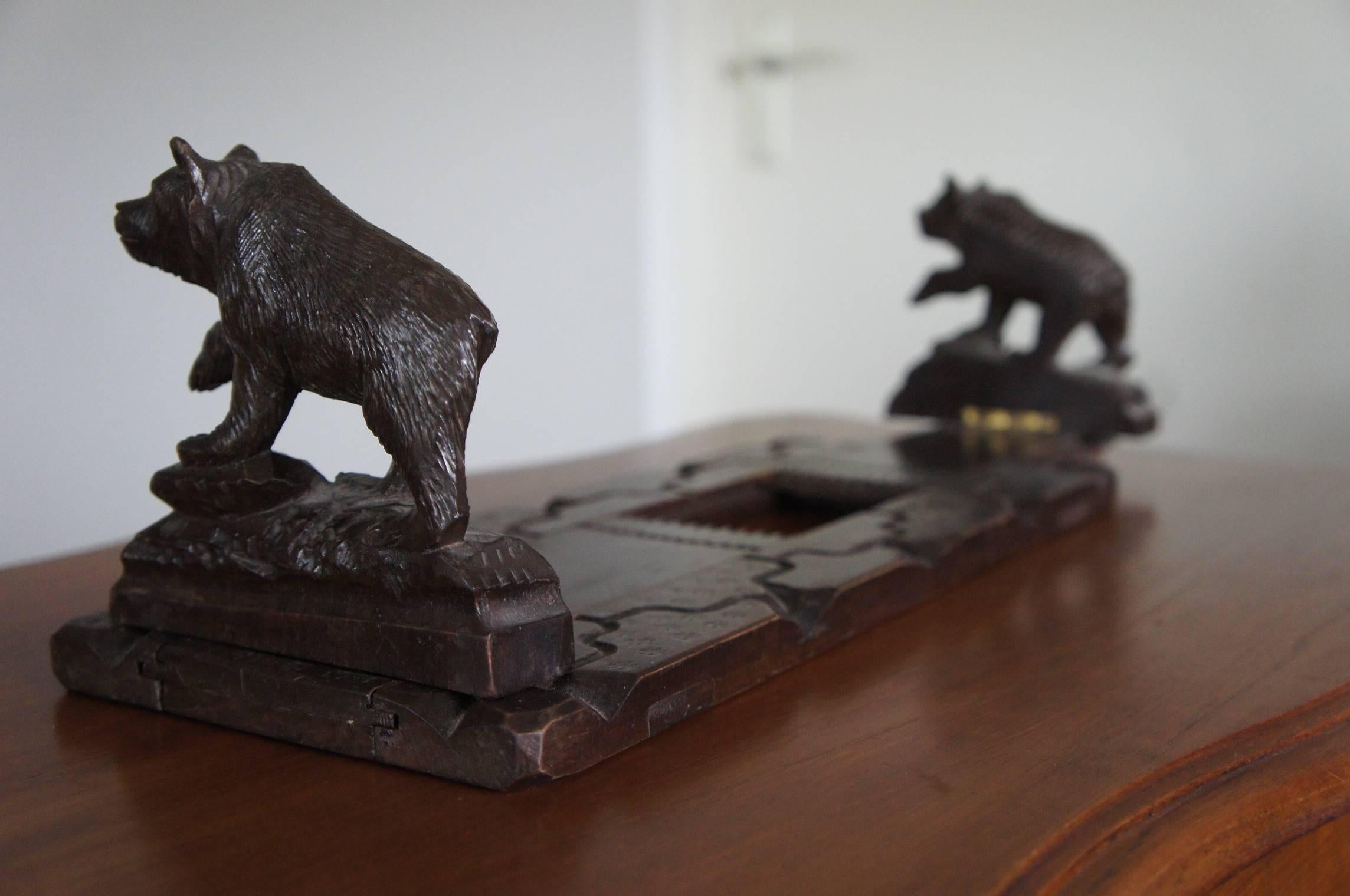 Wood Antique Hand Carved & Great Condition Swiss Black Forest Bear Book Rack Bookends For Sale
