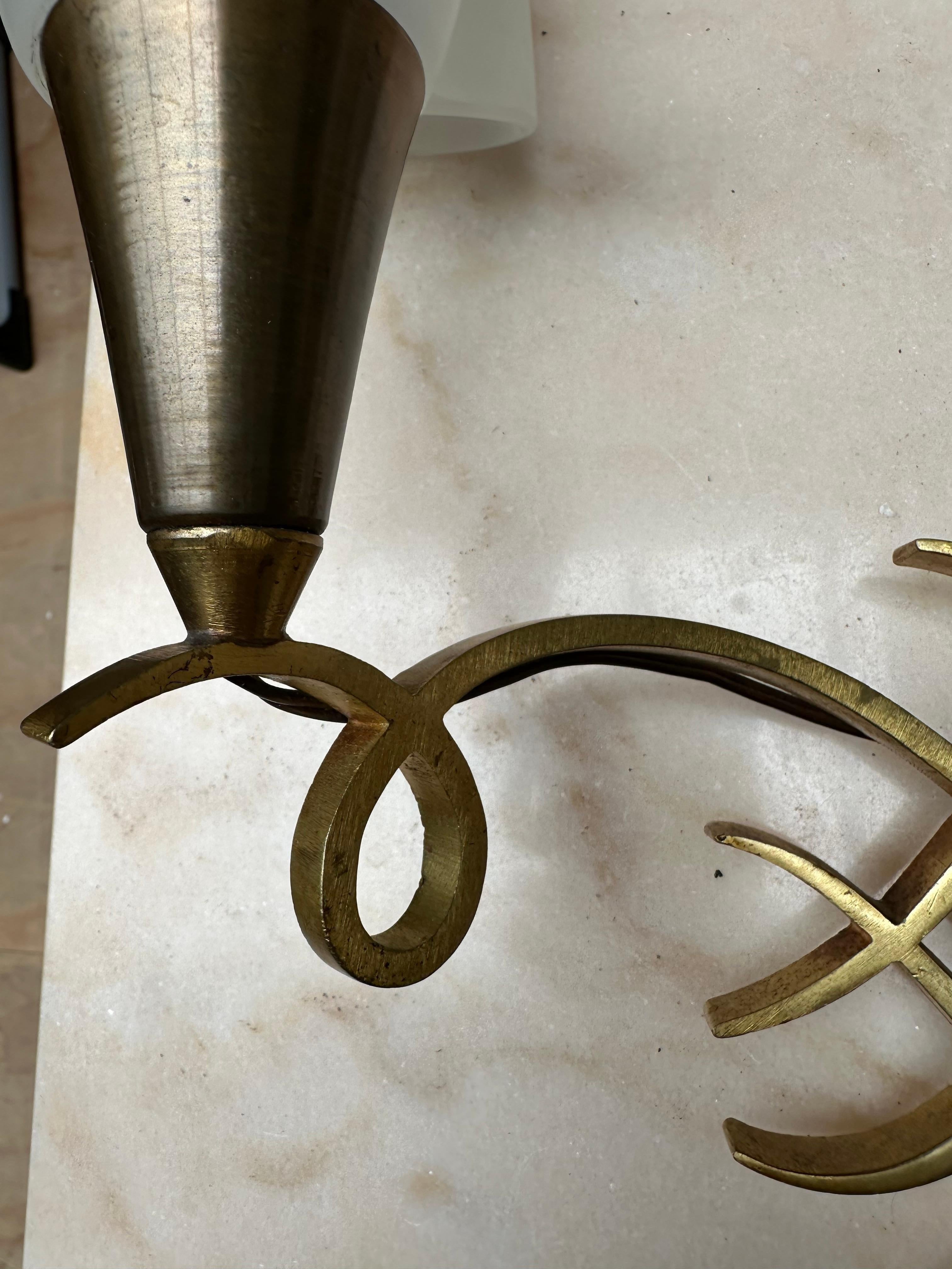 Pair of French Art Deco Bronze Wall Sconces Attributed to Jules Leleu For Sale 5