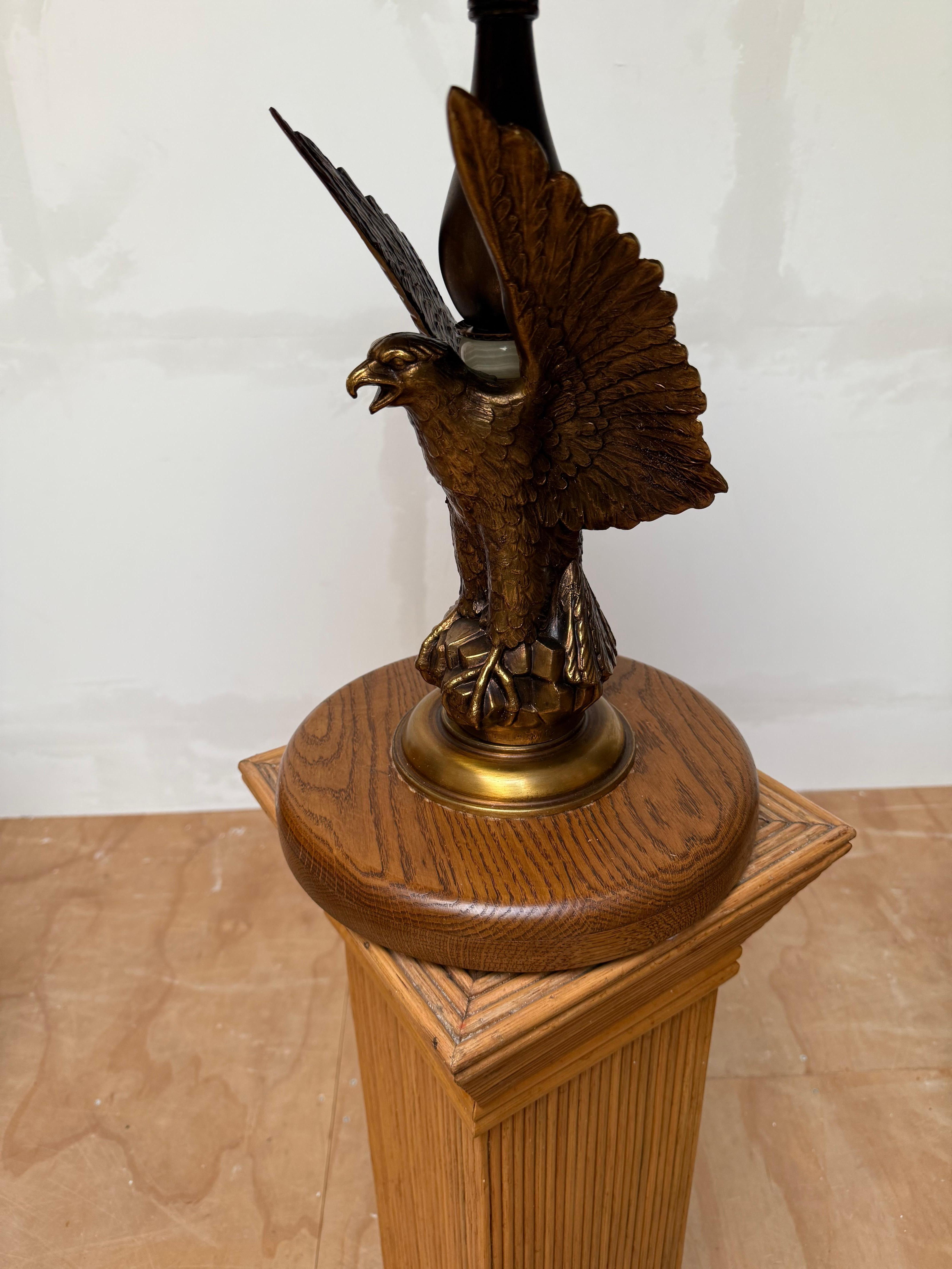 Stunning Oak and Bronzed w Bald Eagle Round End Table / Wine Table / Plant Stand For Sale 5