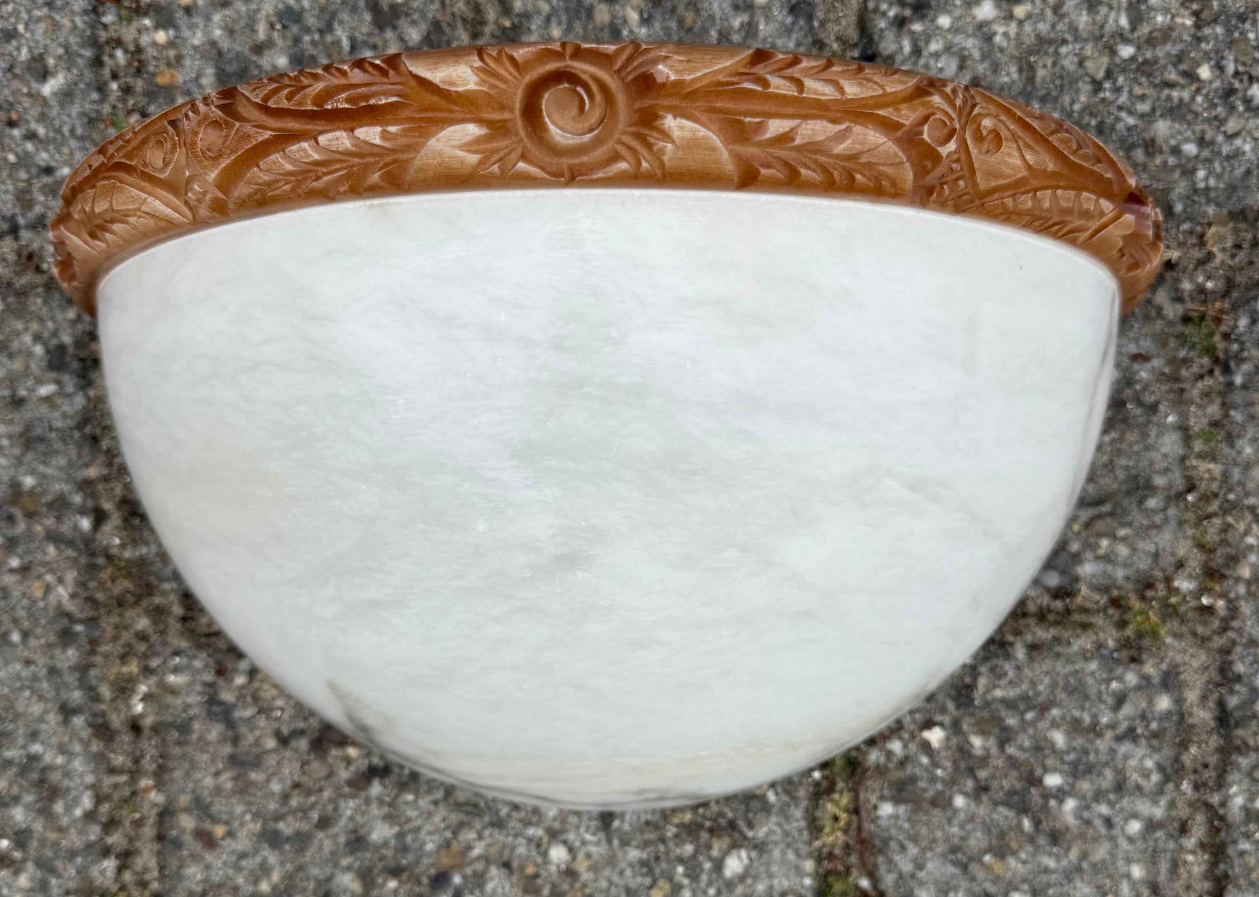 Coppia di scensori/luci da parete in alabastro bianco in stile Art Déco, epoca metà del secolo scorso in vendita 9