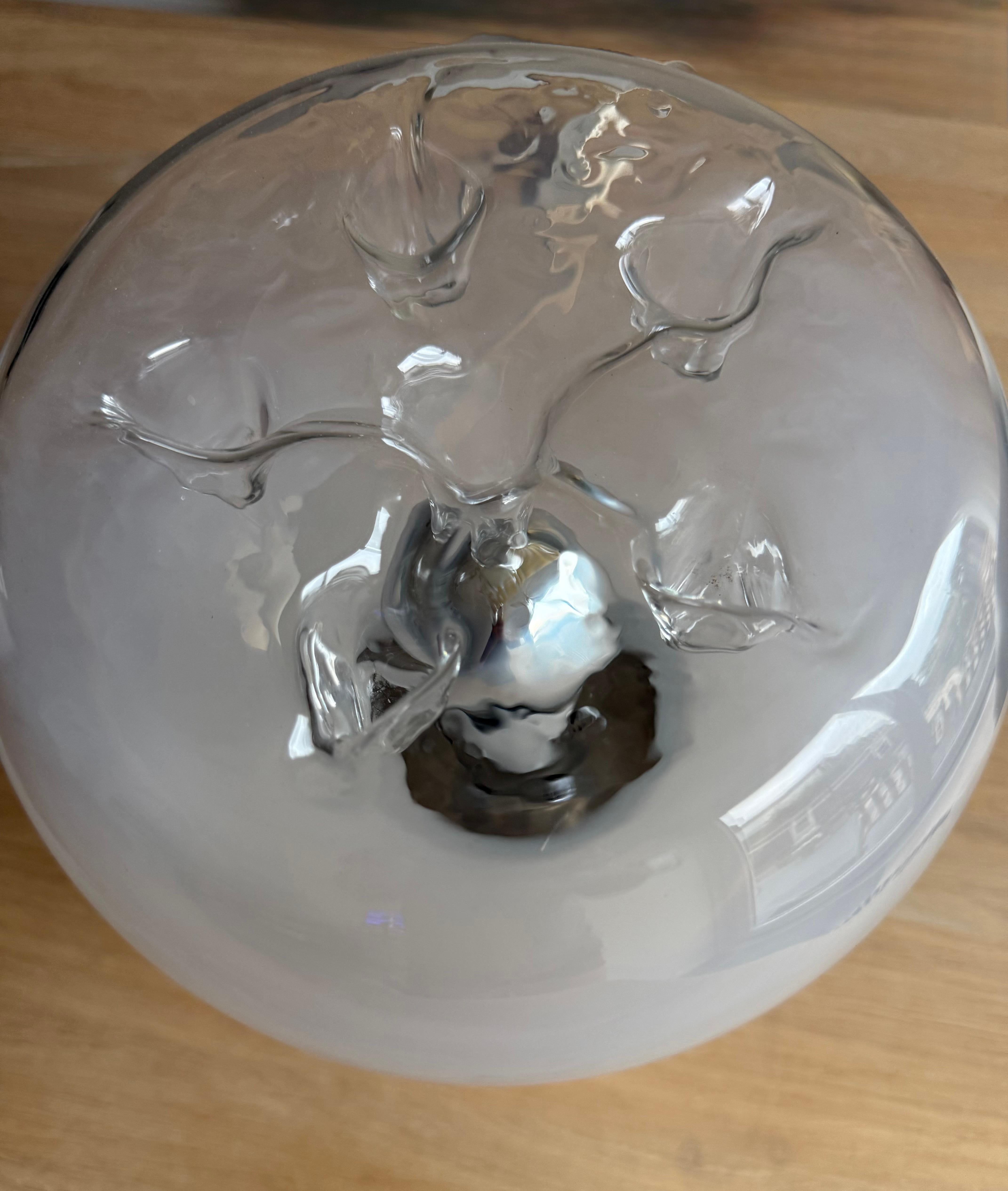 Lámpara de sobremesa de cristal de Murano de mediados de siglo con base de mármol blanco, Italia, años 70 Moderno de mediados de siglo en venta