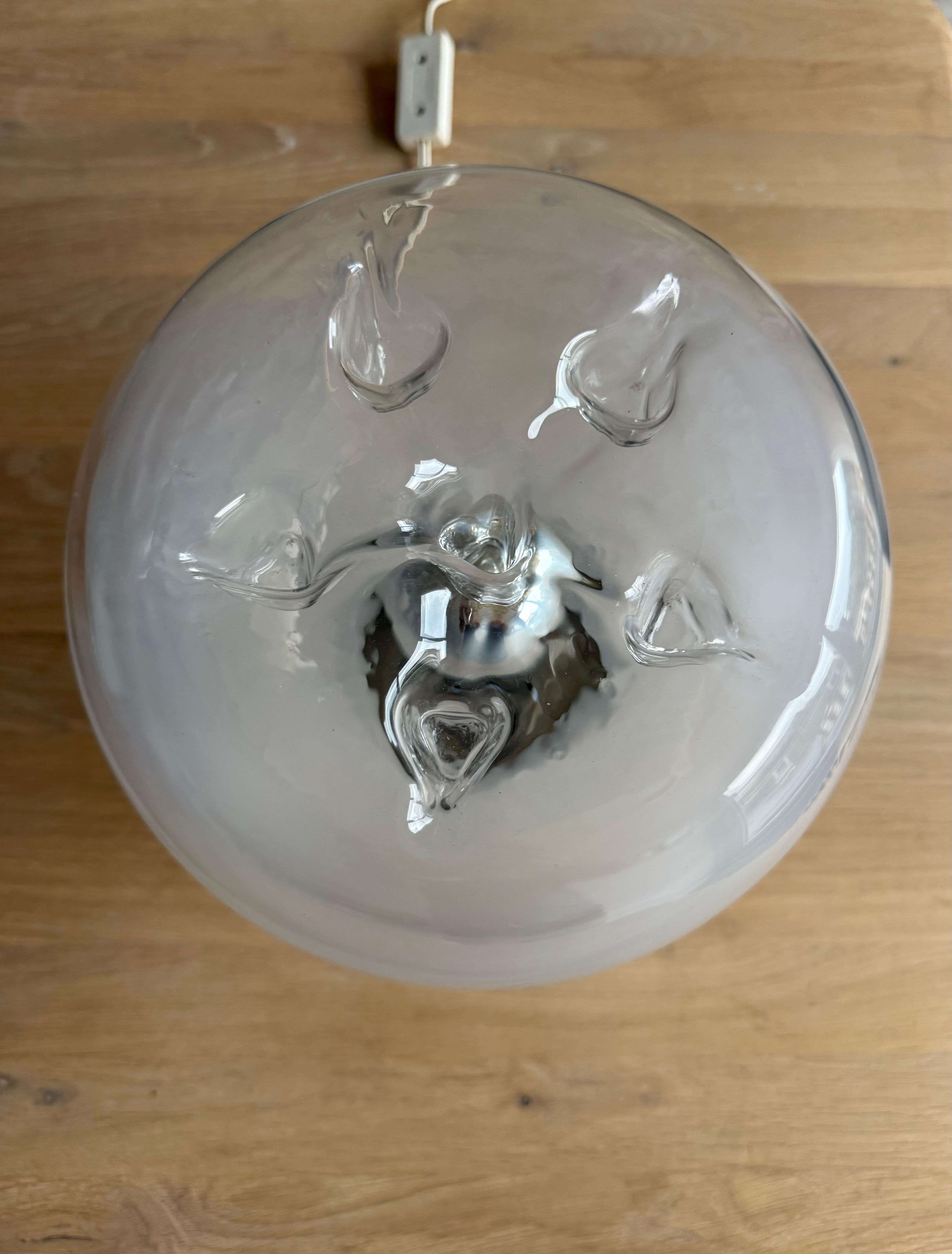 Lámpara de sobremesa de cristal de Murano de mediados de siglo con base de mármol blanco, Italia, años 70 en venta 1
