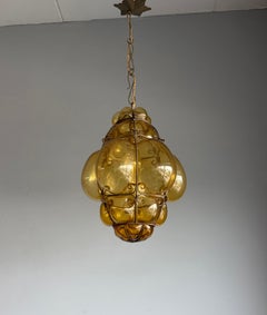 1950s Venetian Amber-Gold Hand-Blown Glass Pendant Light with Original Chain