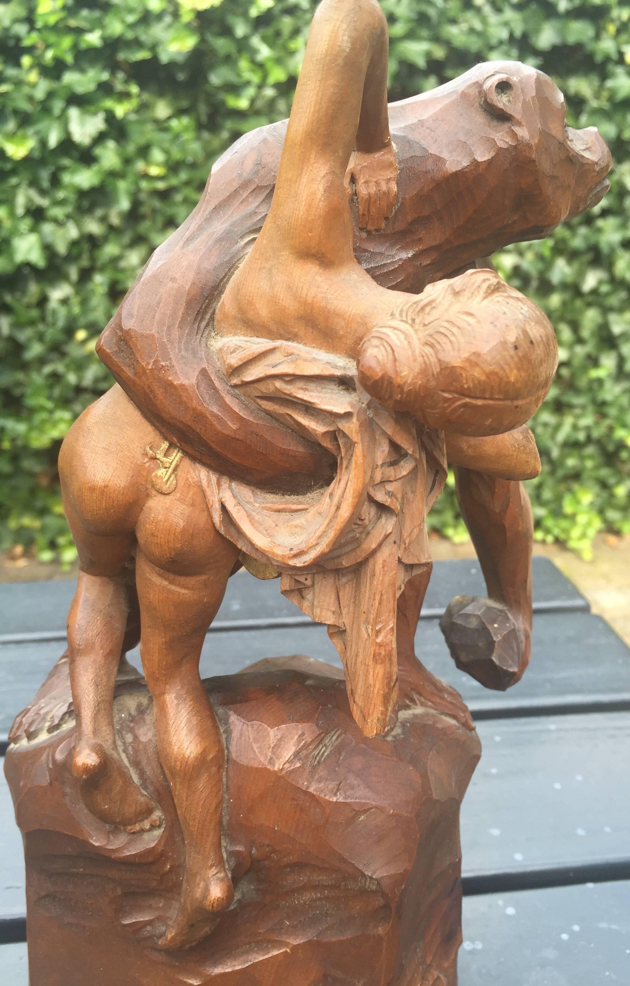 Hand-Carved Early 1900 Gorilla Carrying off a Woman Crafted in Wood after Emmanuel Fremiet For Sale