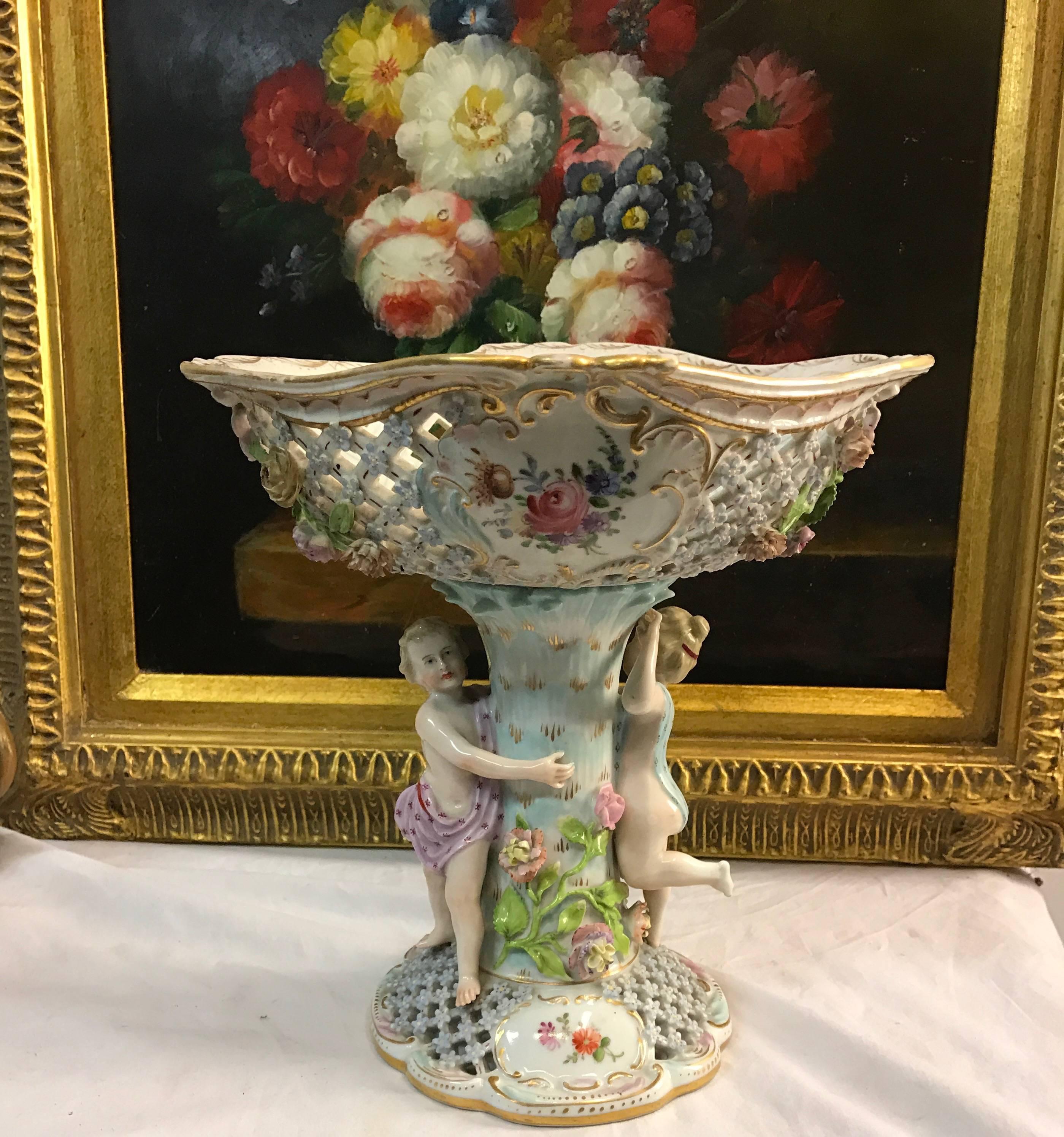19th Century Baroque Porcelain Centerpiece, Bowl by Carl Thieme at Potschappel In Good Condition For Sale In Lisse, NL
