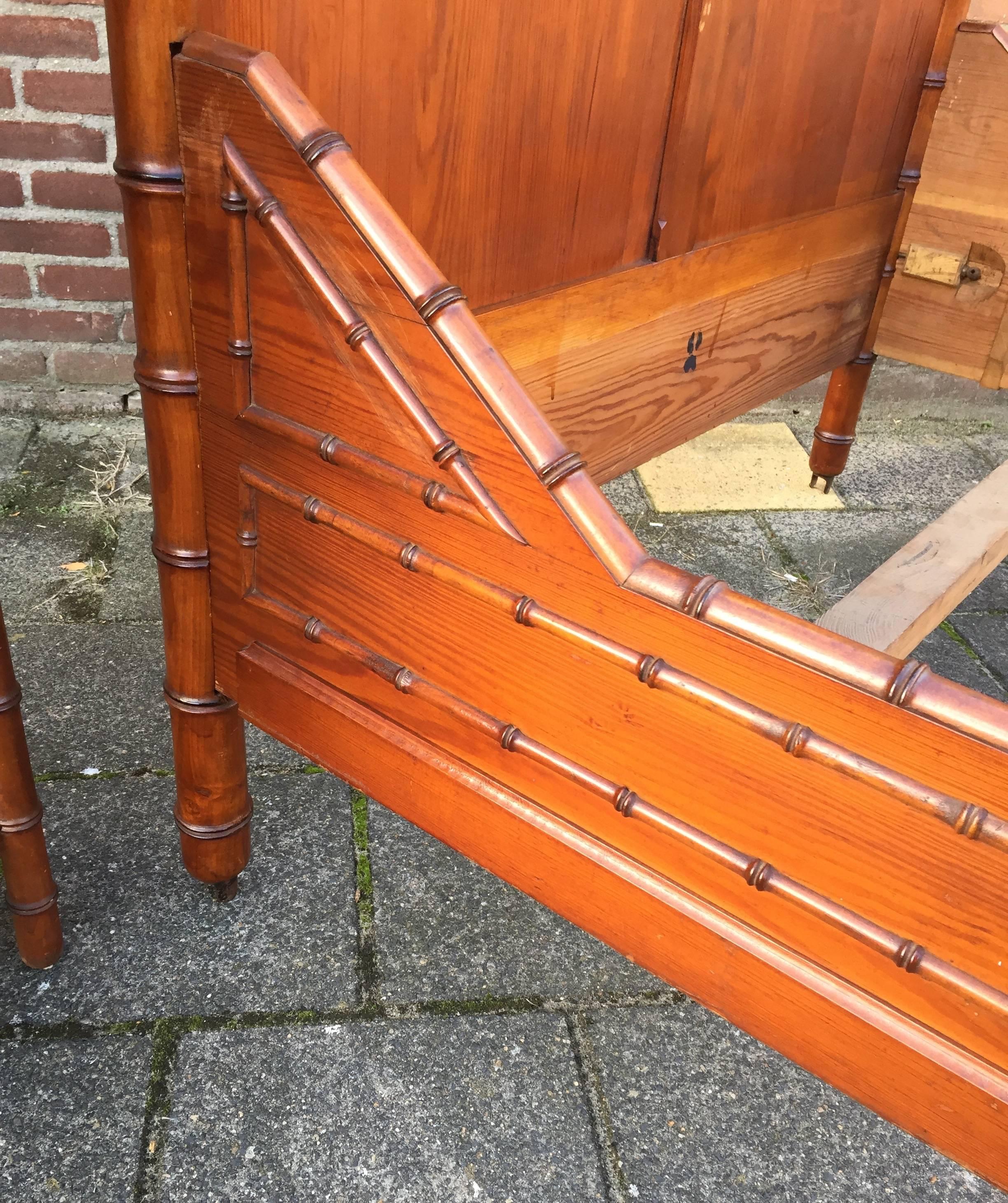 Antique French Faux Bamboo Pinewood Set, Bed with Nightstand / Bedside Cabinet  In Good Condition For Sale In Lisse, NL