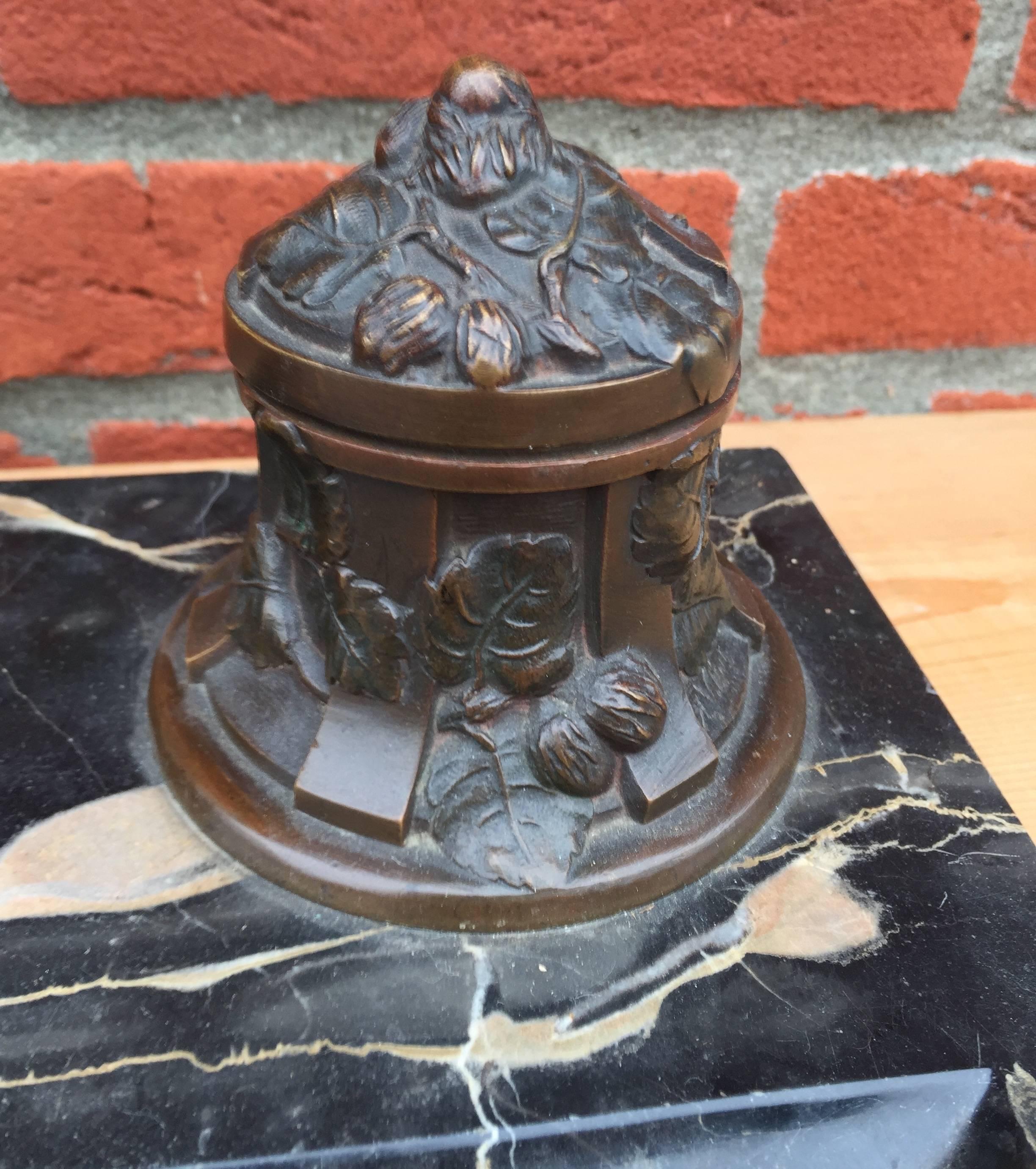 French Rare Andre Villien Paris Art Nouveau quality Bronze & Marble Desk Inkwell Stand For Sale