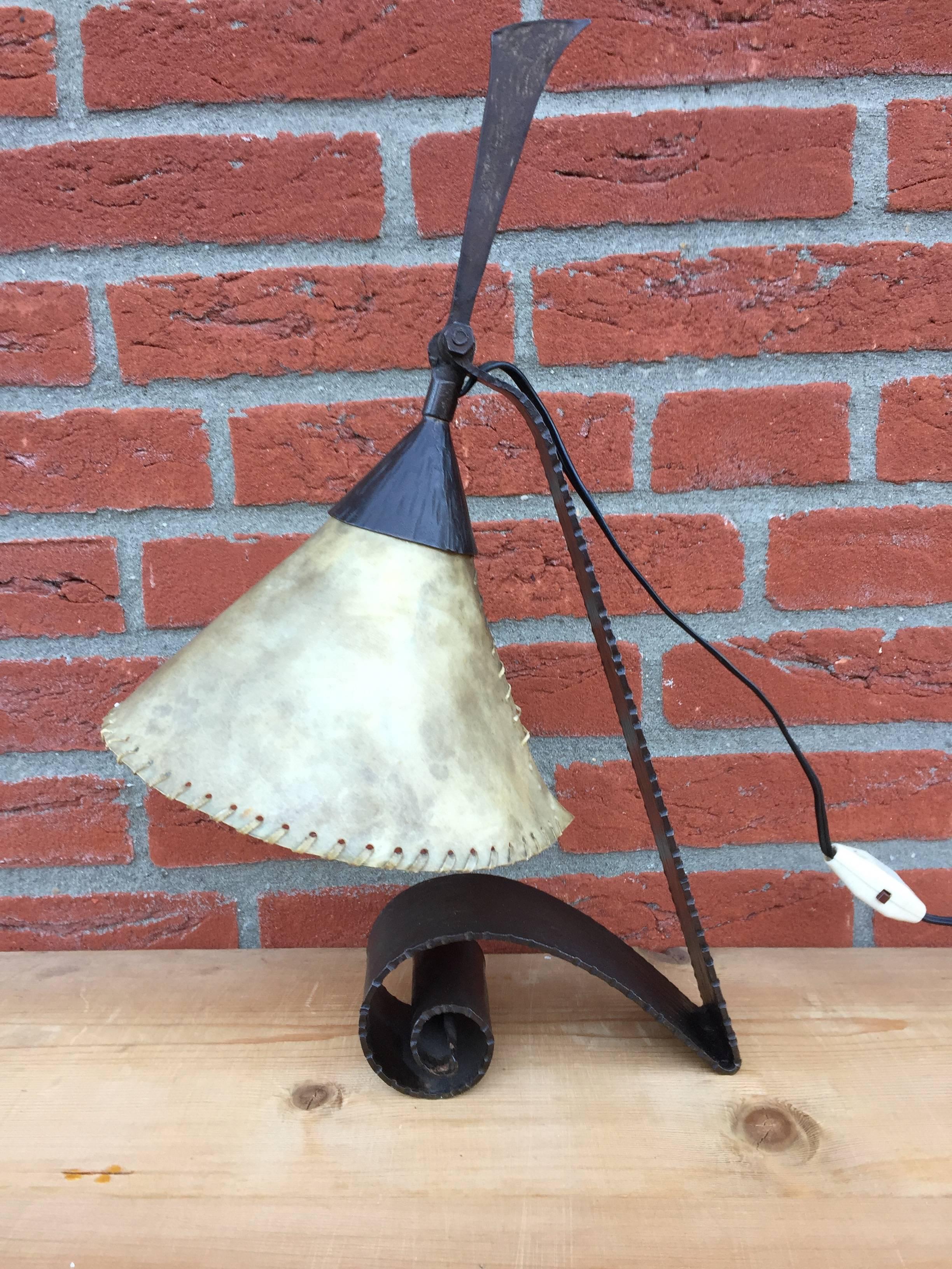 Arts & Crafts Wrought Iron Desk Lamp Handmade and Very Stylish, circa 1920 2