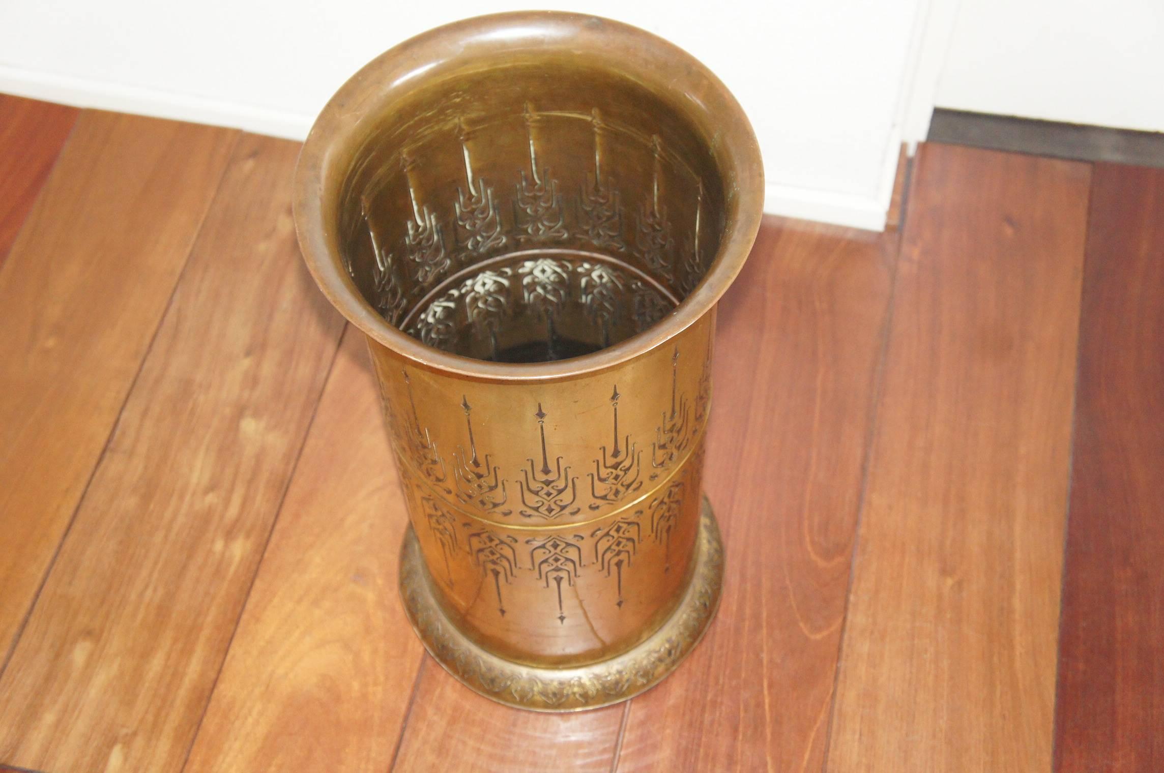 Early 1900s embossed Art Nouveau umbrella stand.

This beautifully embossed brass umbrella stand will upgrade any entrance or hallway. This rare example is made and marked by Daalderop of Tiel (Holland). It comes with the original zinc liner and