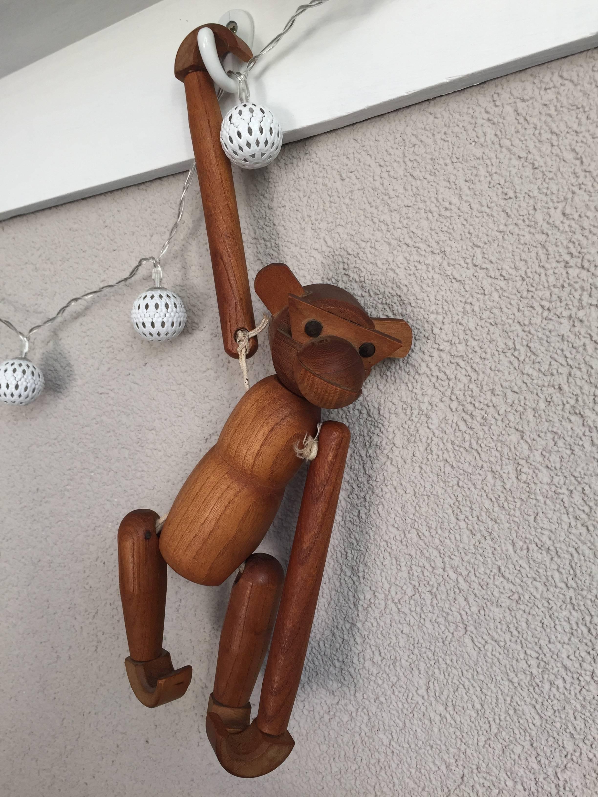 Vintage Danish Wooden Monkey by Kay Bojesen In Good Condition In Lisse, NL
