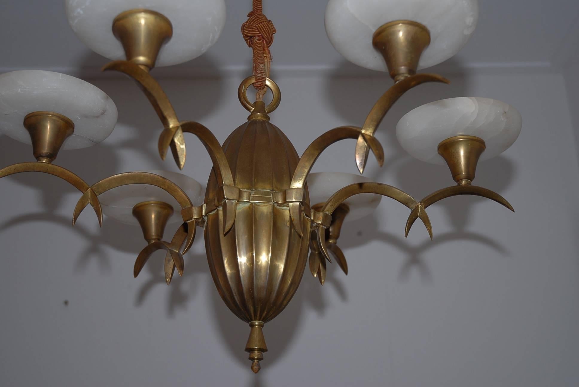 Timless Arts and Crafts Gilt Brass & Alabaster Pendant Light by Dagobert Peche In Excellent Condition In Lisse, NL