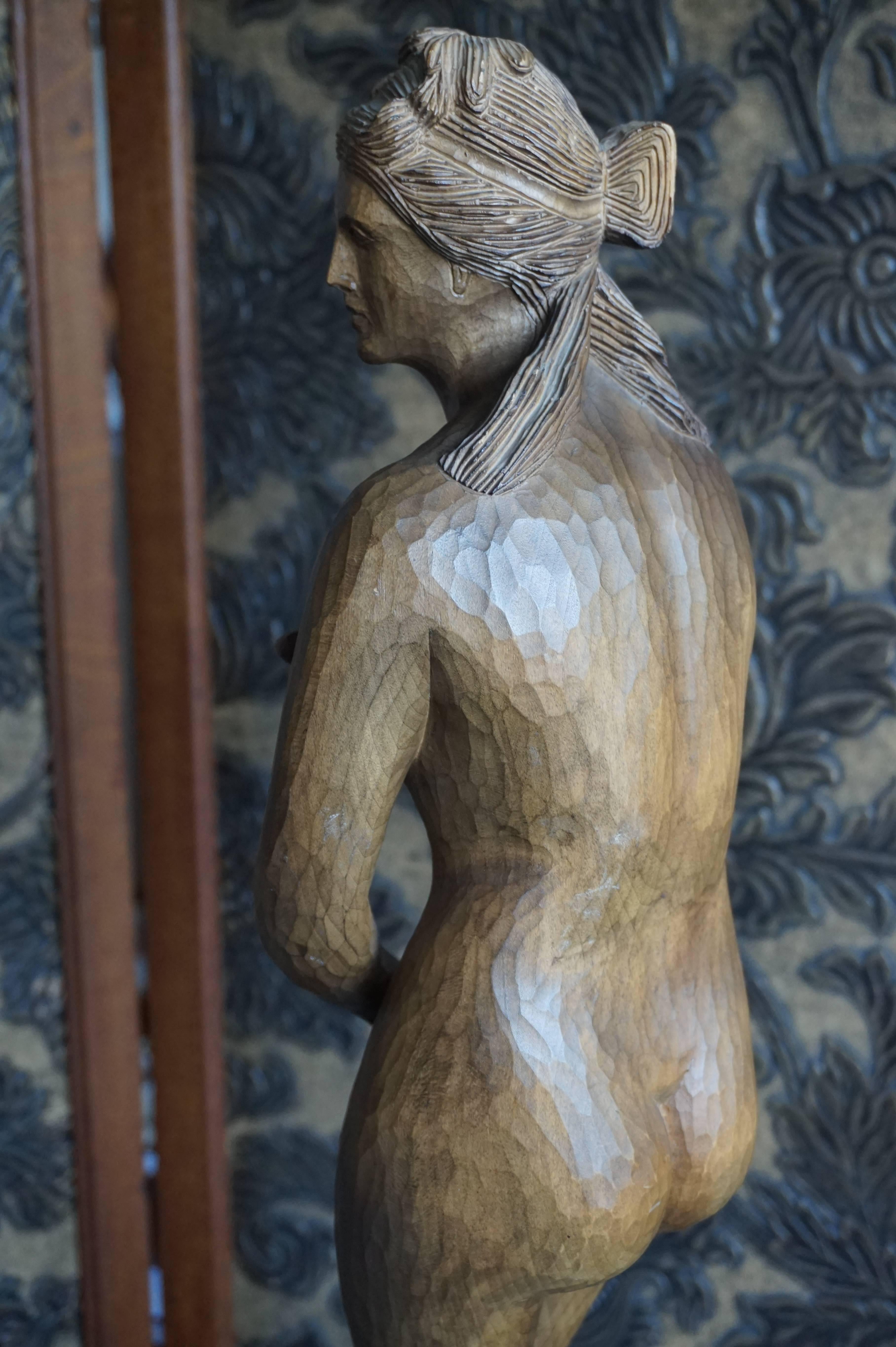 Neoclassical Good Size 20th Century Hand-Carved Sculpture of Classical Female Nude