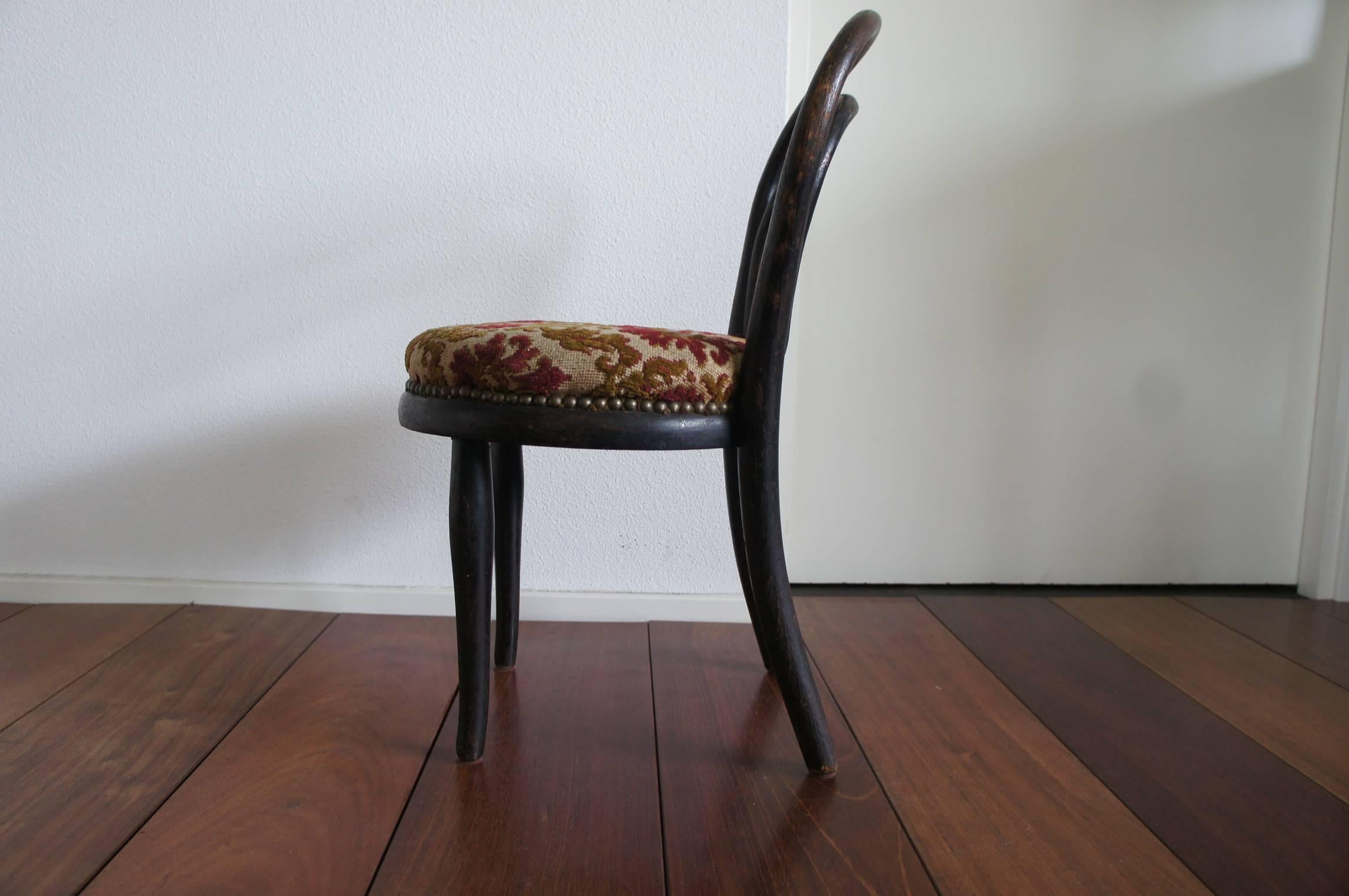Biedermeier Rare and Original Antique Bentwood Thonet Child's Chair 19th Century Furniture For Sale