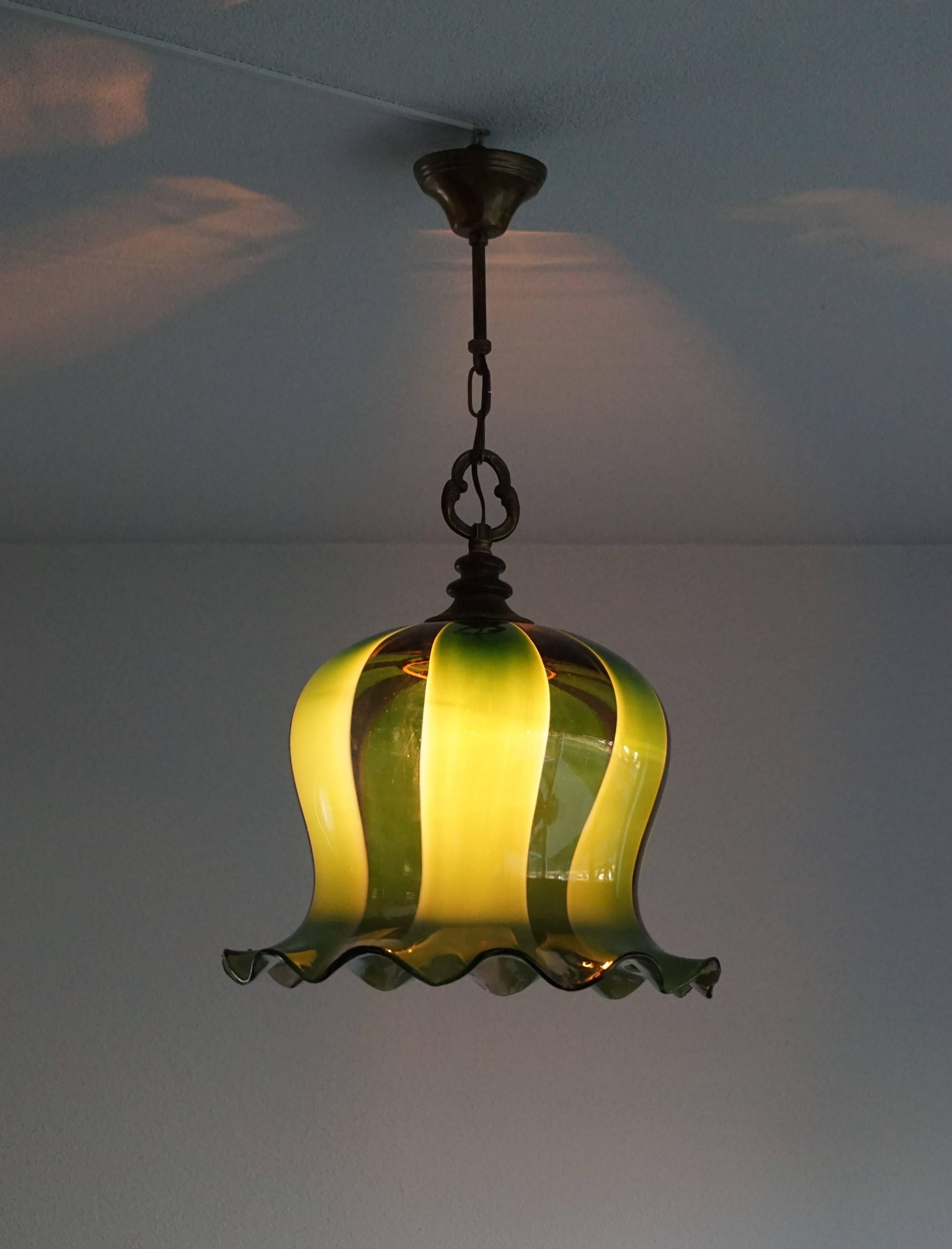 European Mid-Century Modern Era Flower Design Green Pendant Light / One Light Chandelier