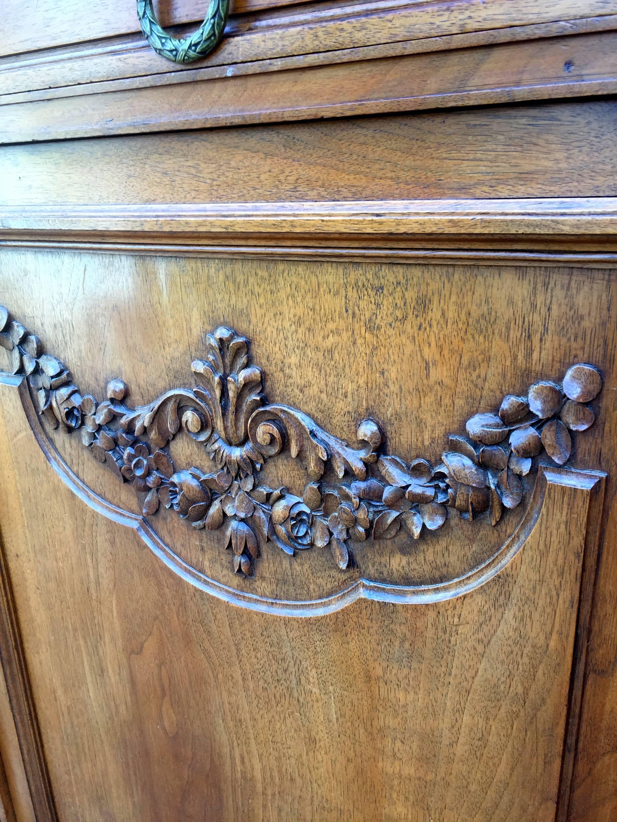 Beveled Early 1900's French Hand-Carved Walnut Three-Piece Sideboard Server Cupboard For Sale