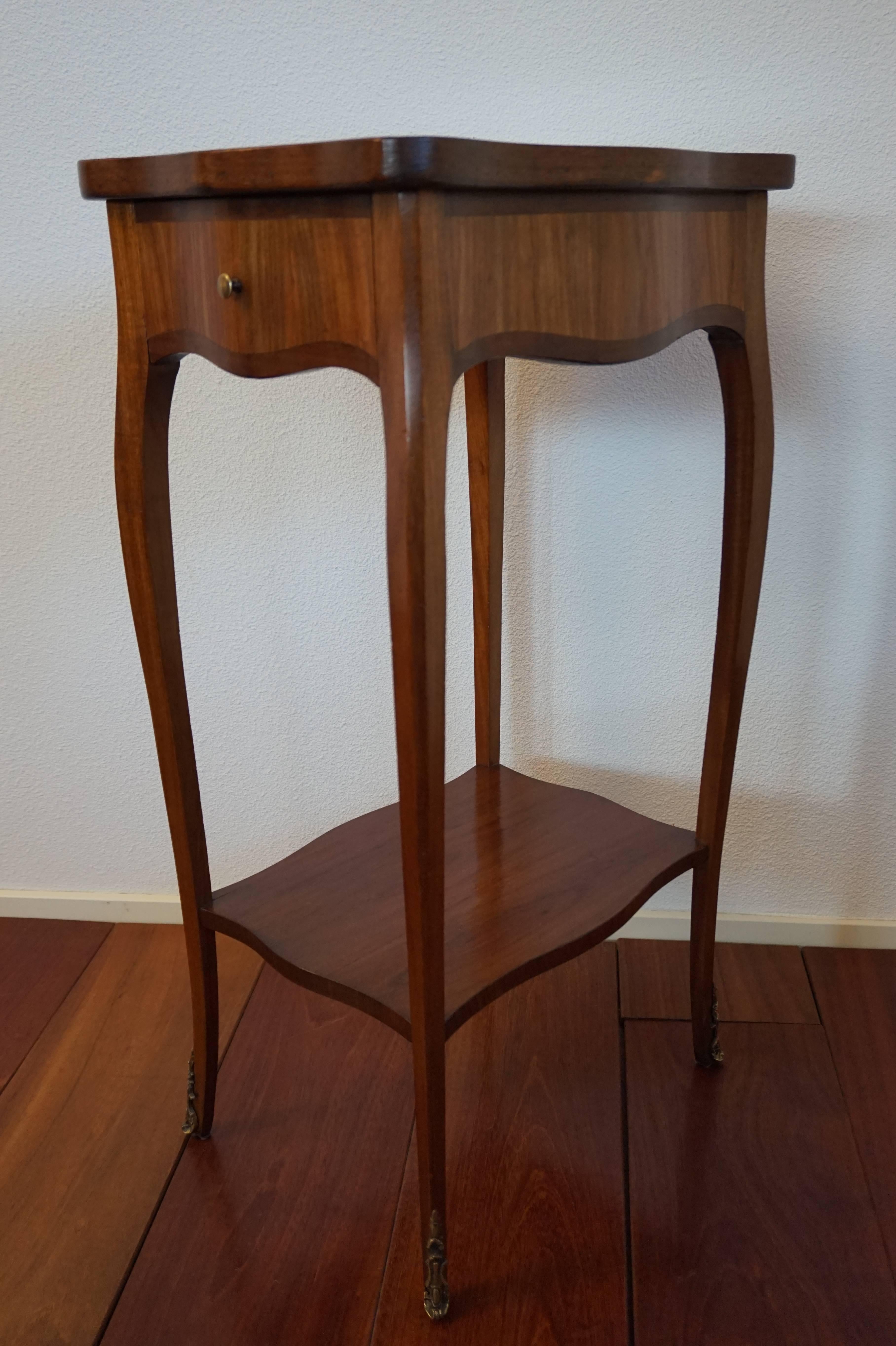 Early 1900s Mahogany and Kingwood Louis 16 Style End Table with Marquetry Inlay 4