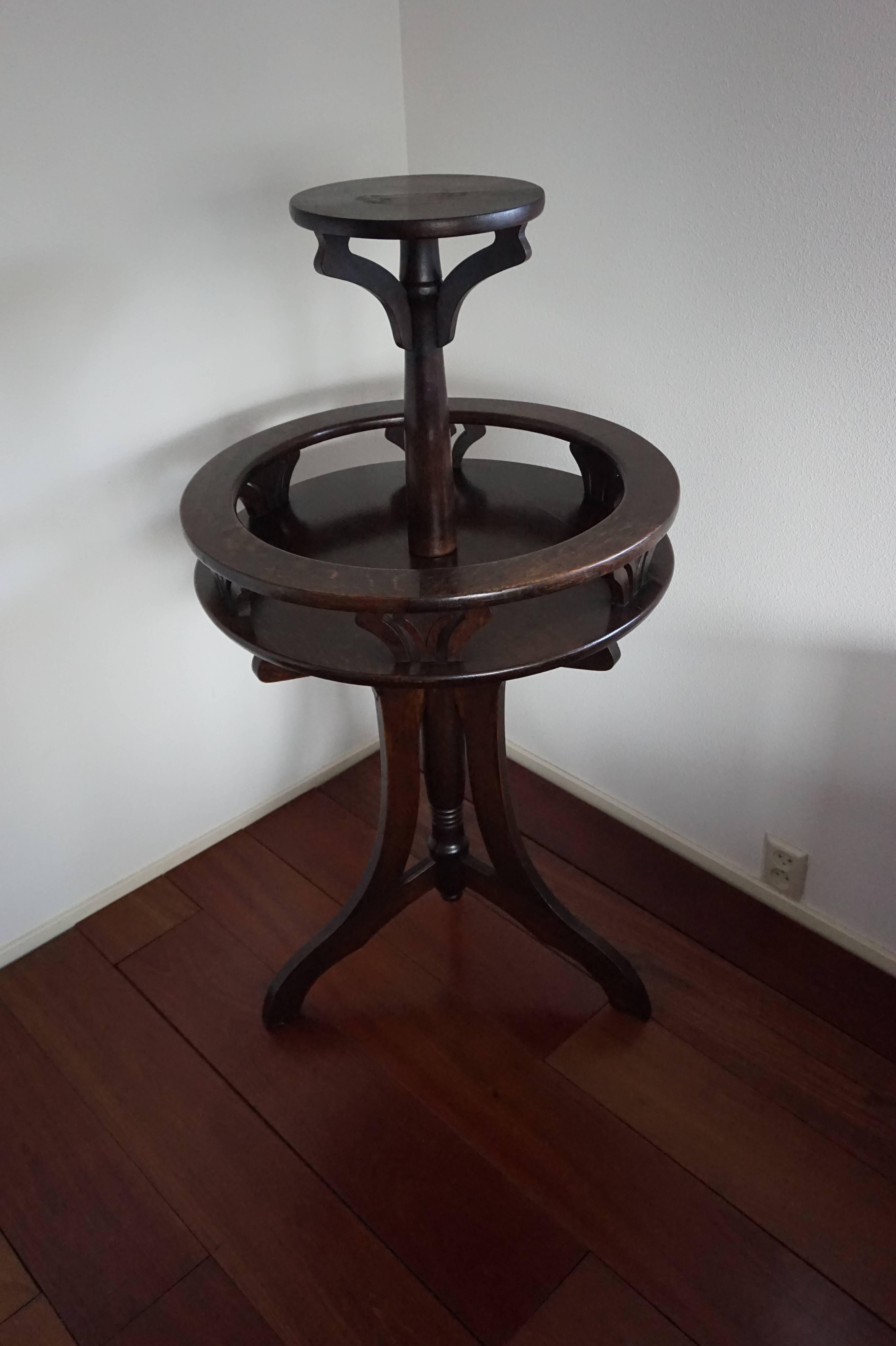 Tiger Oak Art Nouveau Drinks Table or Dry Bar with Pedestal on Top, circa 1900 In Good Condition In Lisse, NL