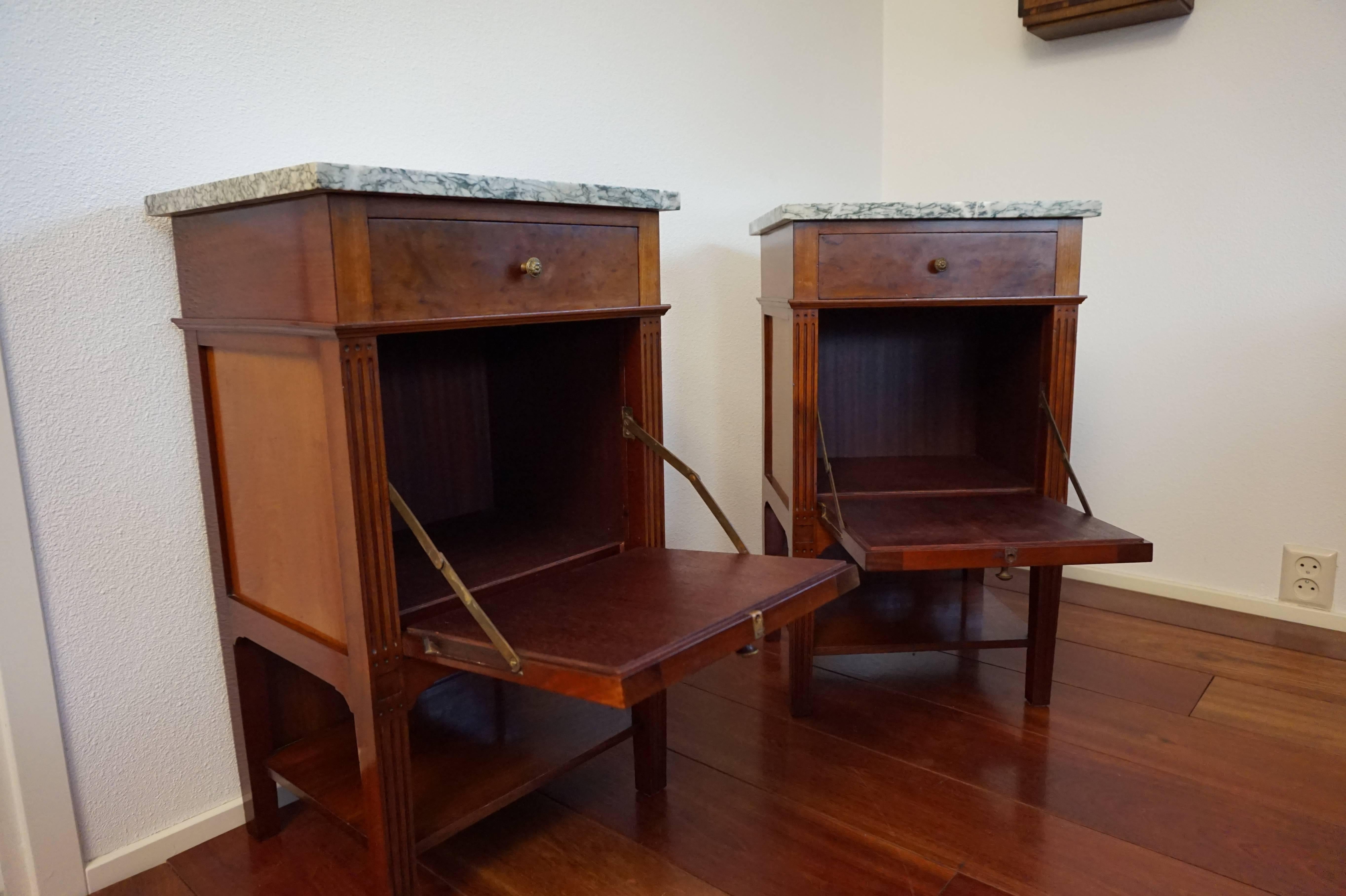 Antique Mahogany Bedside Cabinets w. Hand Carved Elements and Green Marble Tops 2