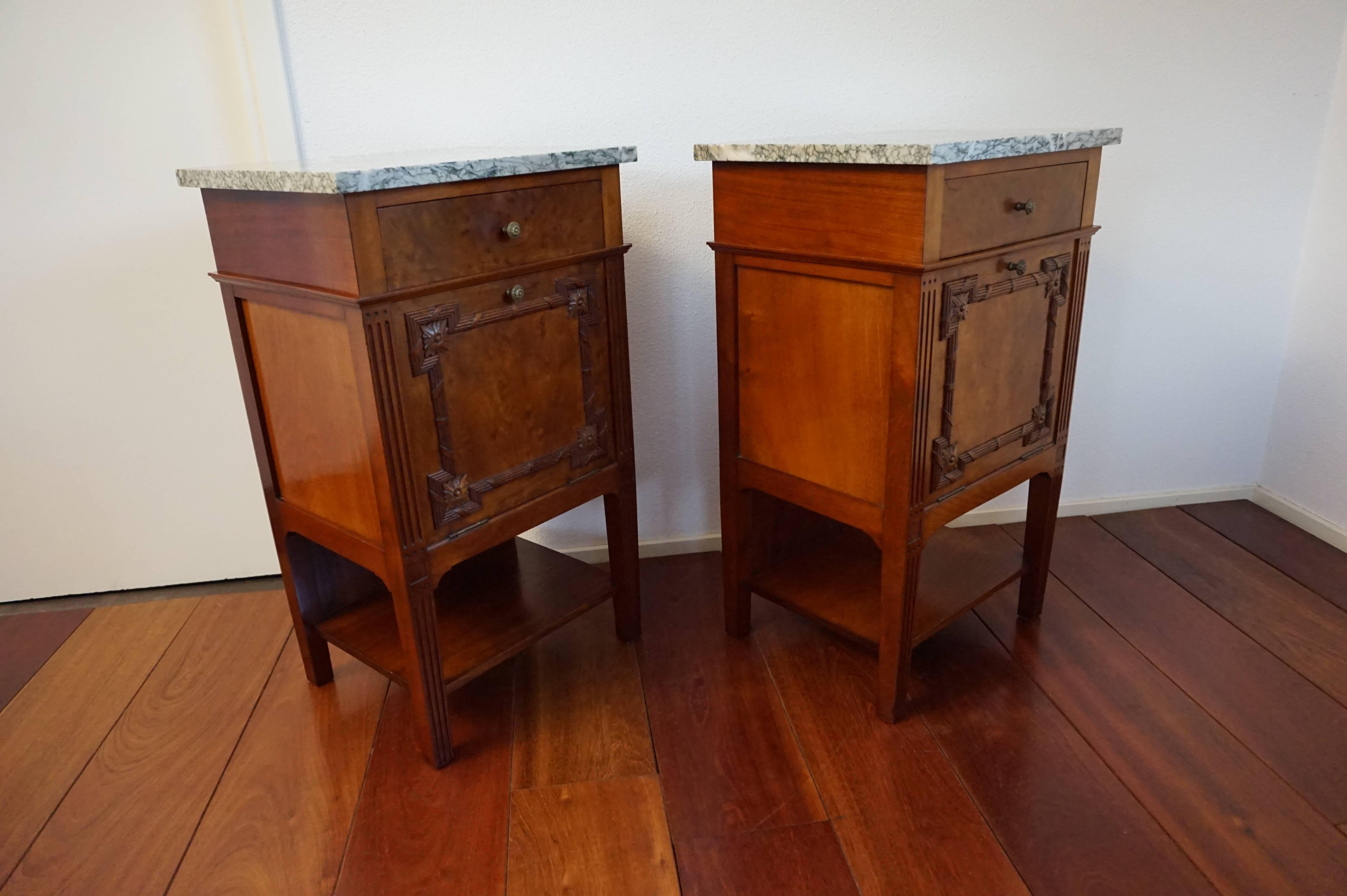 Antique Mahogany Bedside Cabinets w. Hand Carved Elements and Green Marble Tops 4