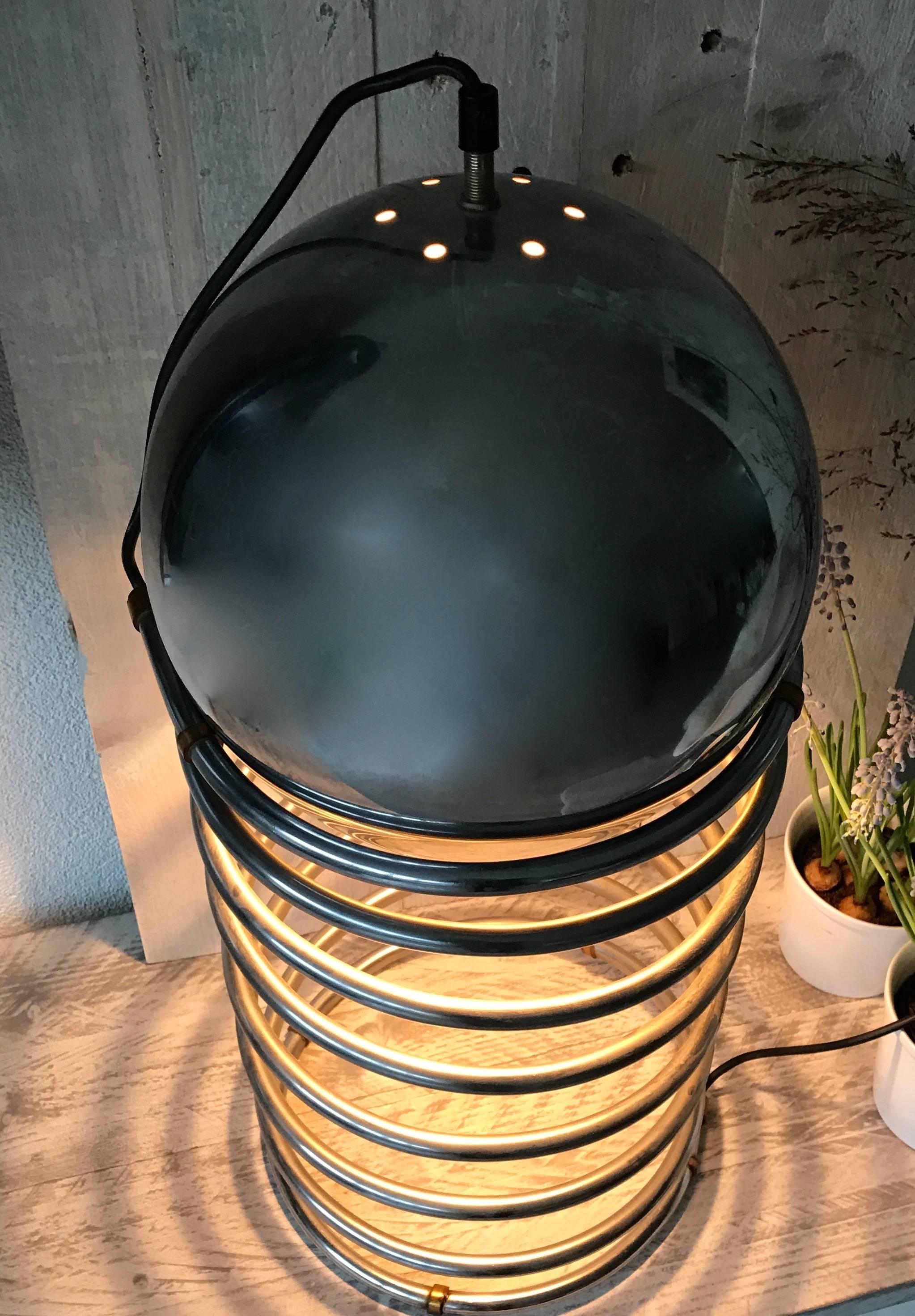 Modern 1970s Spiral Table or Floor Lamp Attributed to Ingo Maurer For Sale 1