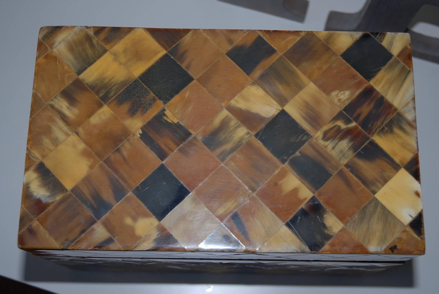 Late 20th Century Hand-Crafted Wooden Organic Treasure Box  Square Design Inlay For Sale 3