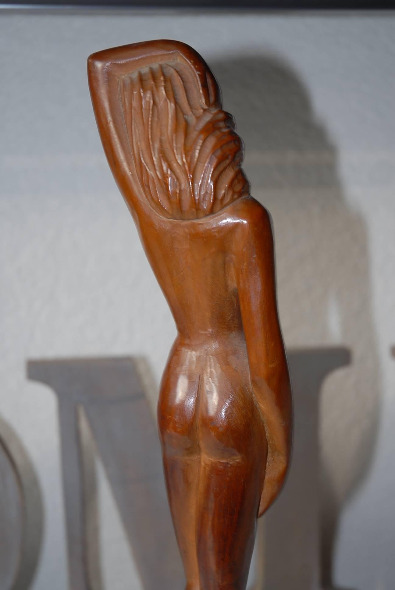 Art Deco Fruitwood Female Nude Sculpture Attributed to Barend Jordens In Excellent Condition For Sale In Lisse, NL