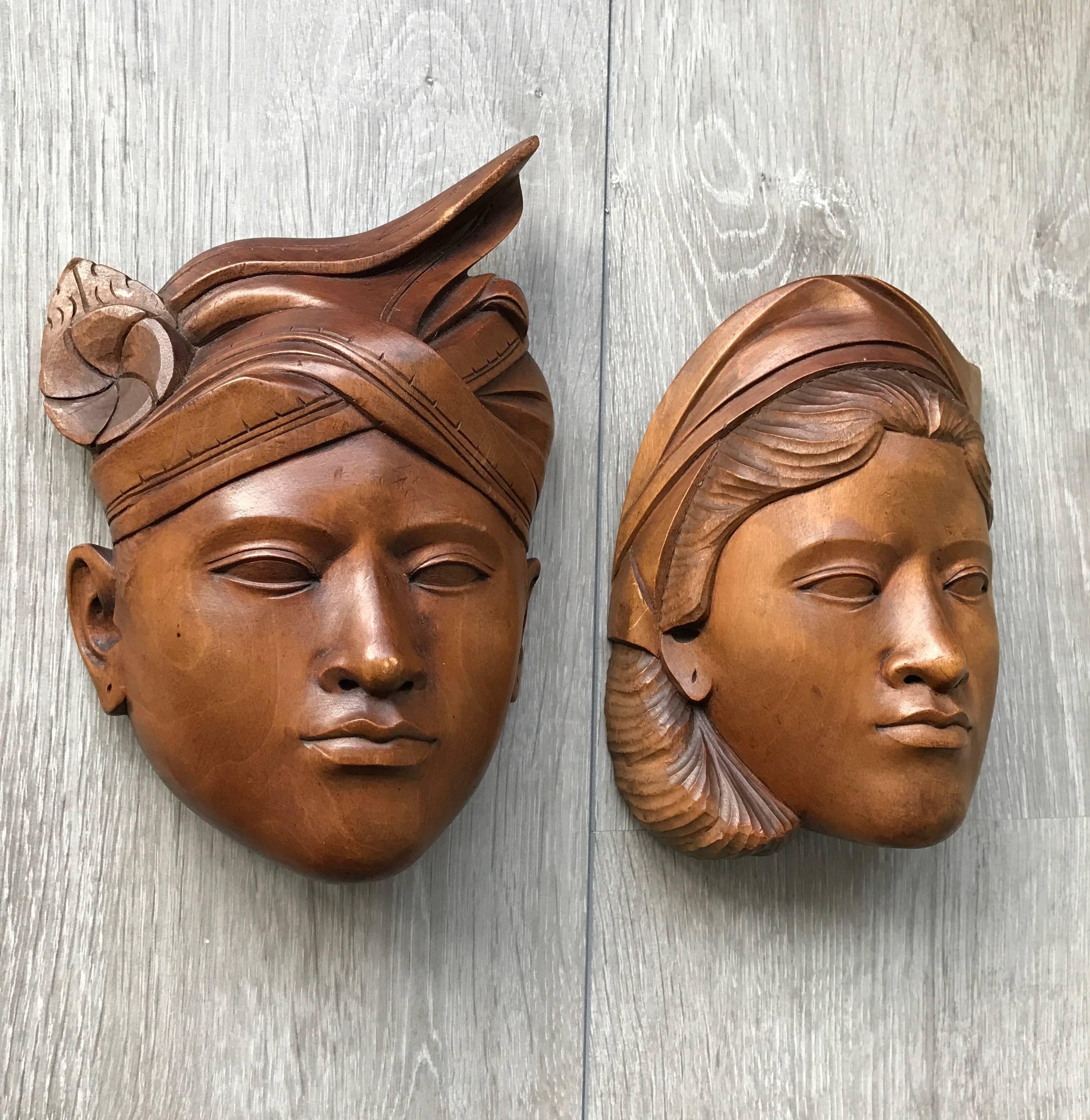 Mid-20th Century Pair of Balinese Hand-Carved Wooden Art Wall Masks Bridal Masks 4