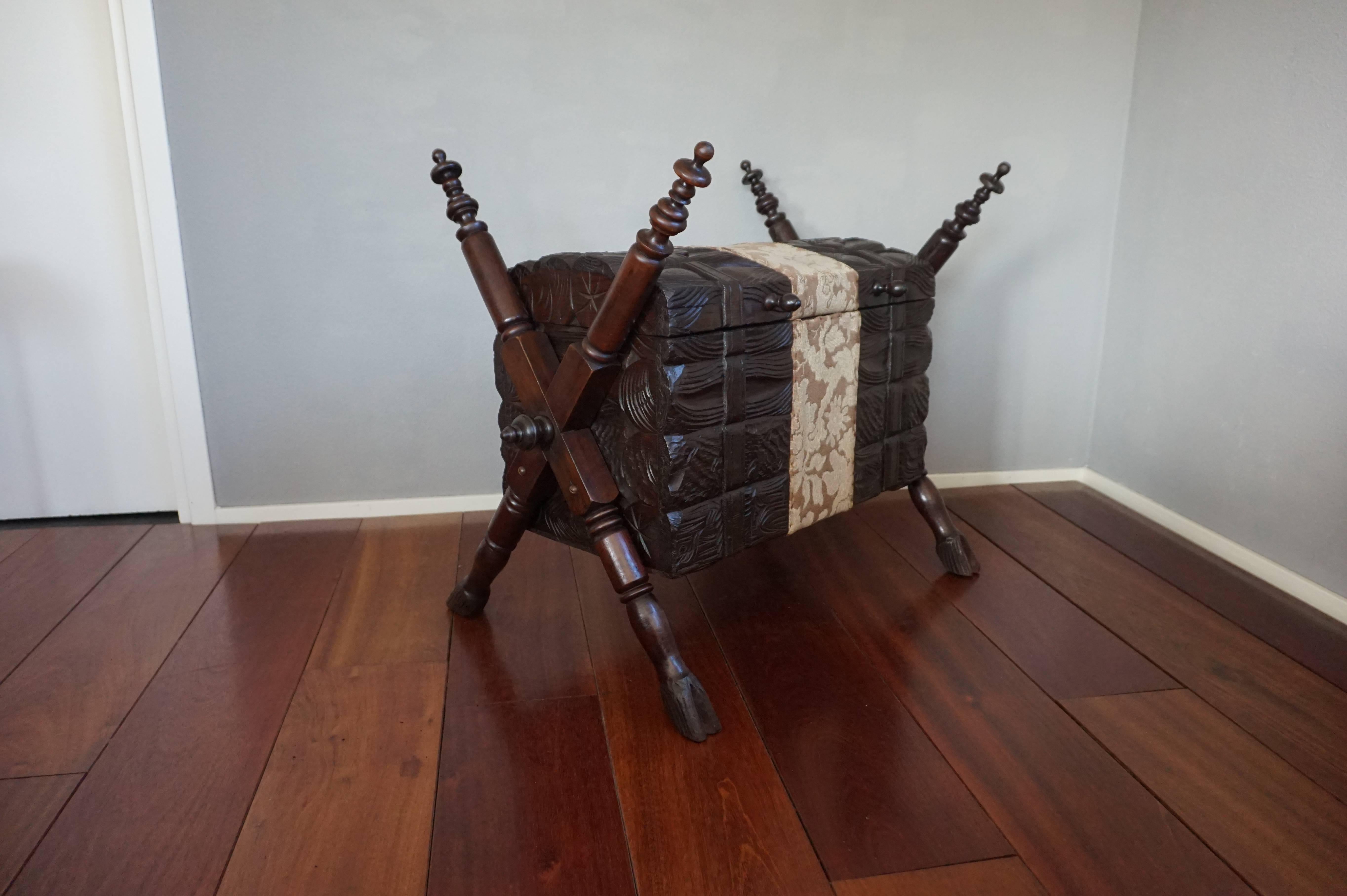 Antique Hand-Carved Black Forest Trunk on Goat Hoofs Amazing Shape & Condition For Sale 3