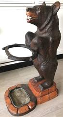 Antico orso Black Forest intagliato a mano per l'ingresso, l'ombrello da sala e il portacanne