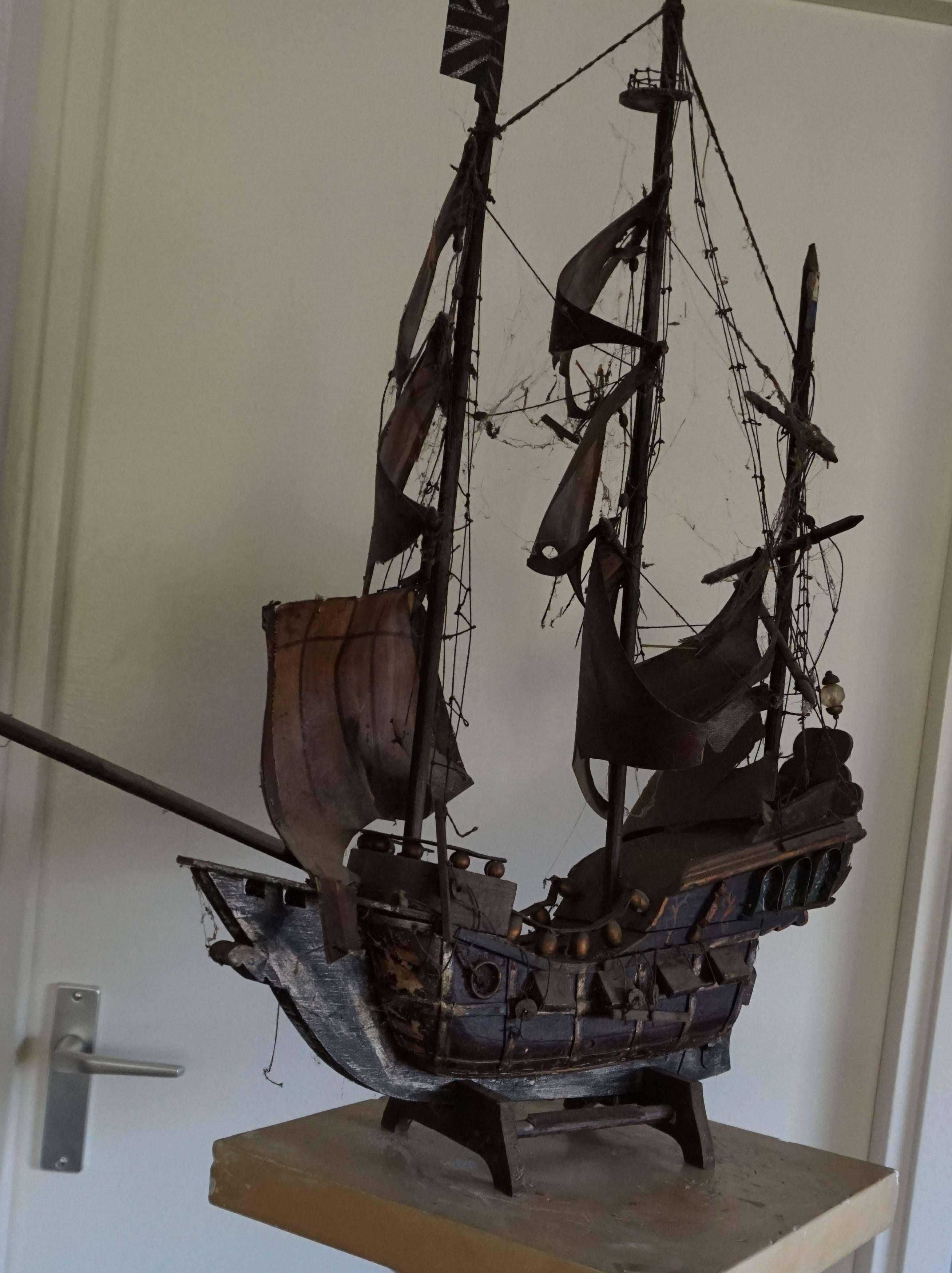 Unique, early 20th century model of an historically important ship.

This uncleaned, Folk Art barn find is a model of the historically significant galleon the Mayflower. This ship sailed the first European colonists from the English harbor of