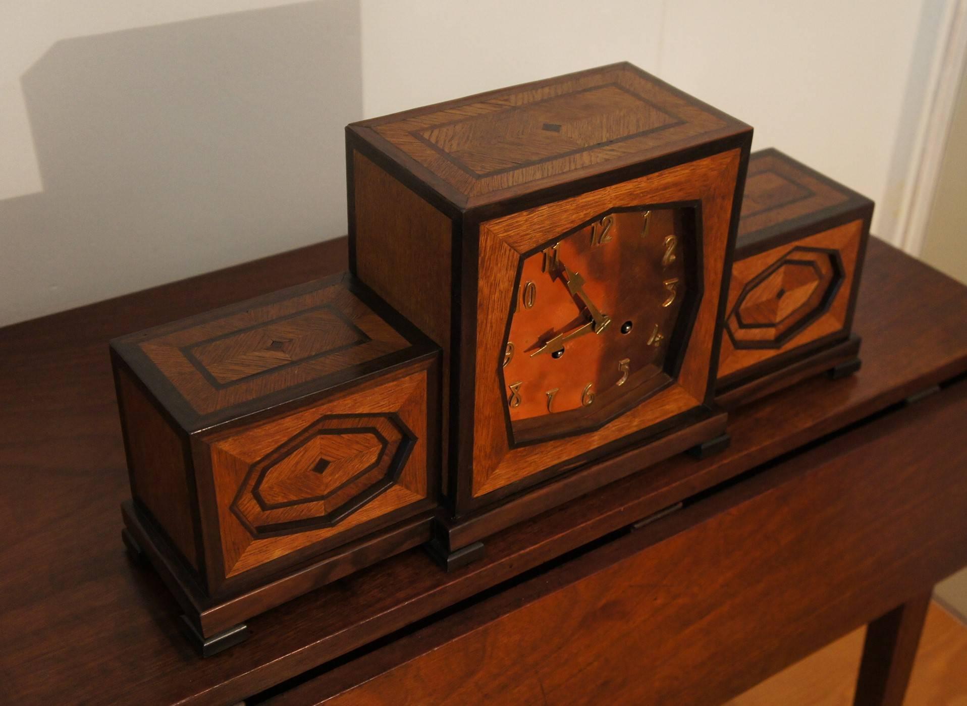 Oak Beautiful Art Deco Pendulum / Mantel Clock Macassar Marquetry Inlay circa 1925