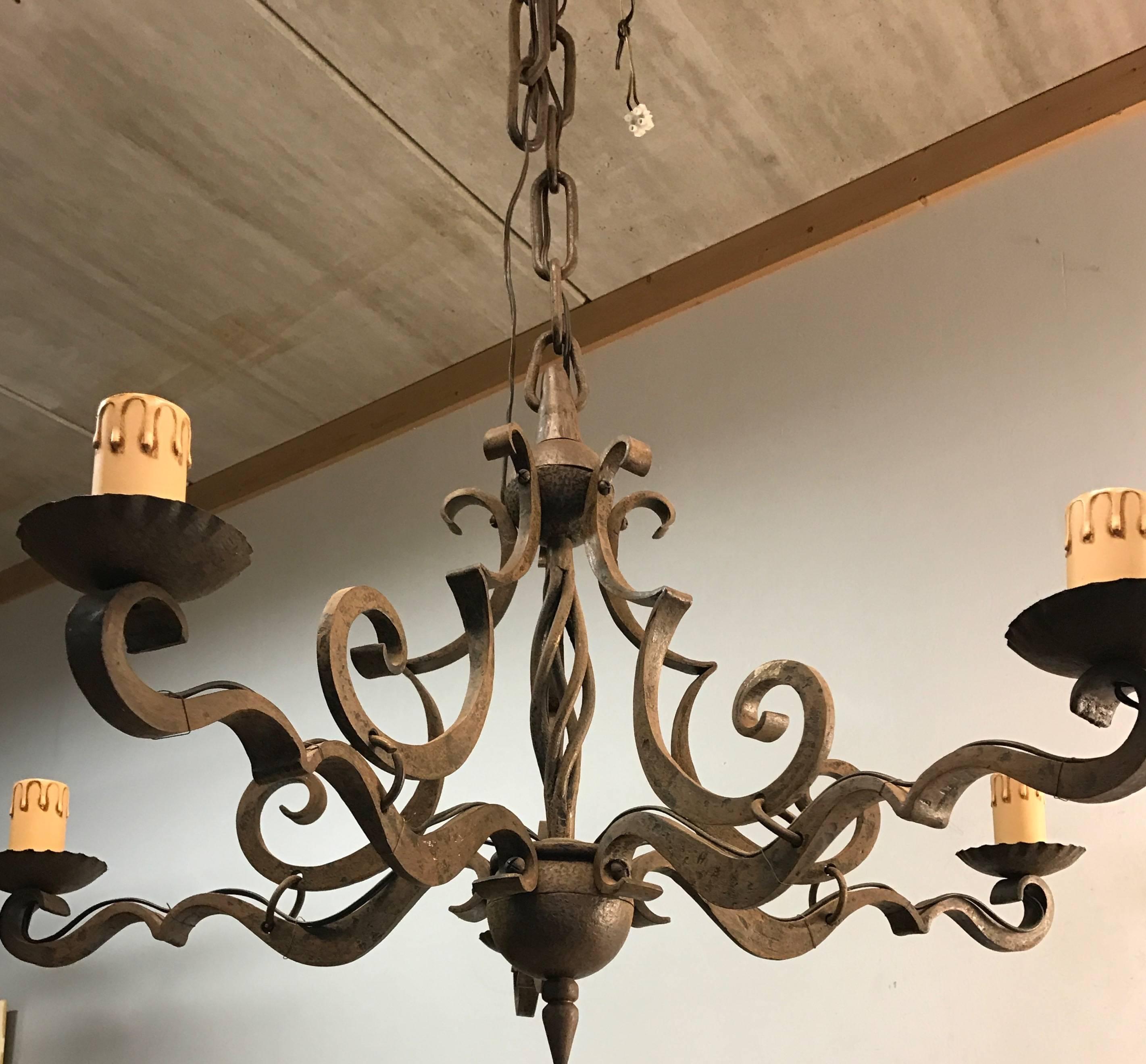 Early 1900 Arts & Crafts Hand-Forged Wrought Iron Quality Pendant  / Chandelier In Excellent Condition In Lisse, NL