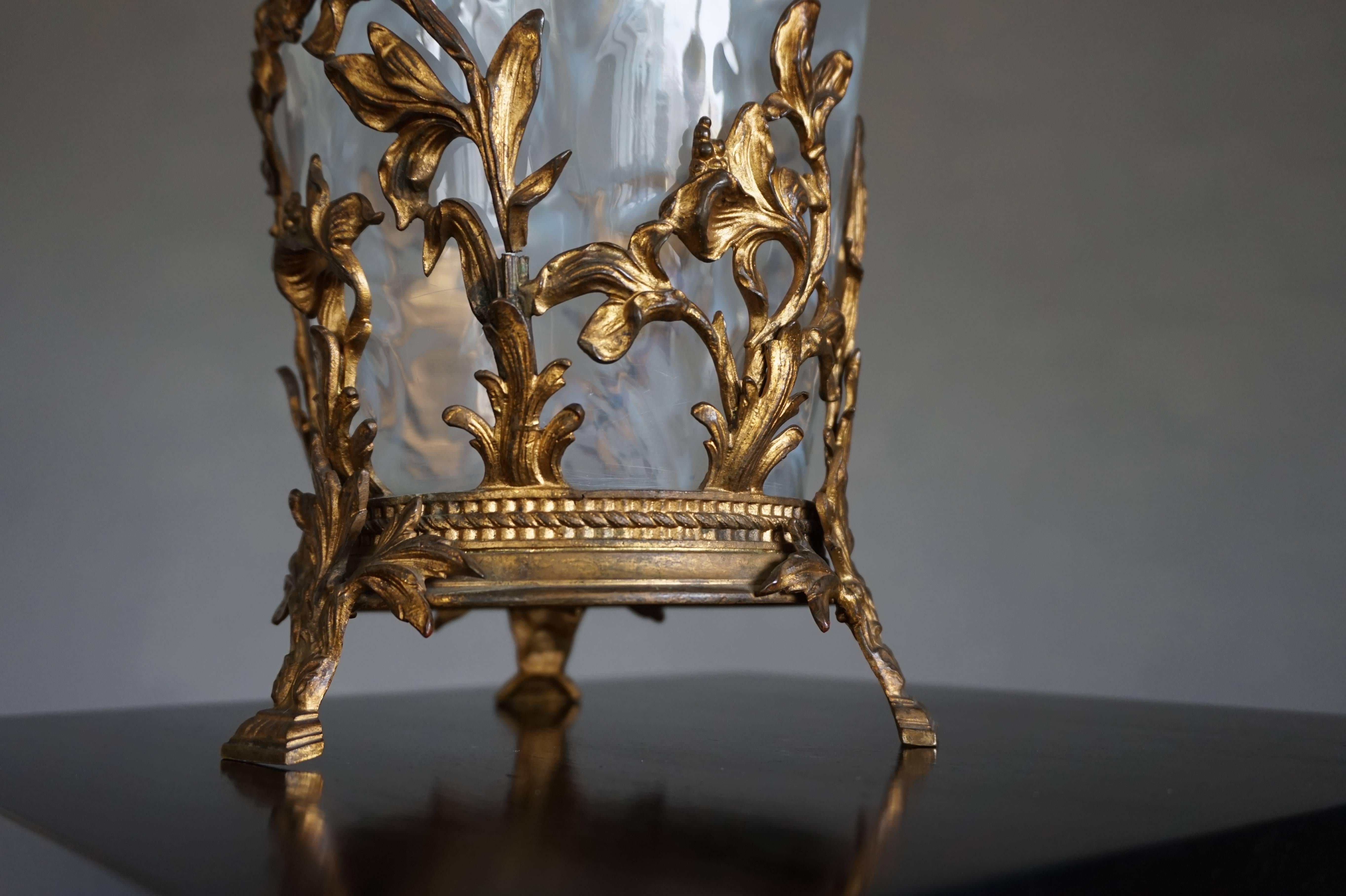 Antique Art Nouveau Iridescent Glass Vase Amazing Design with a Gilt Bronze Base 5