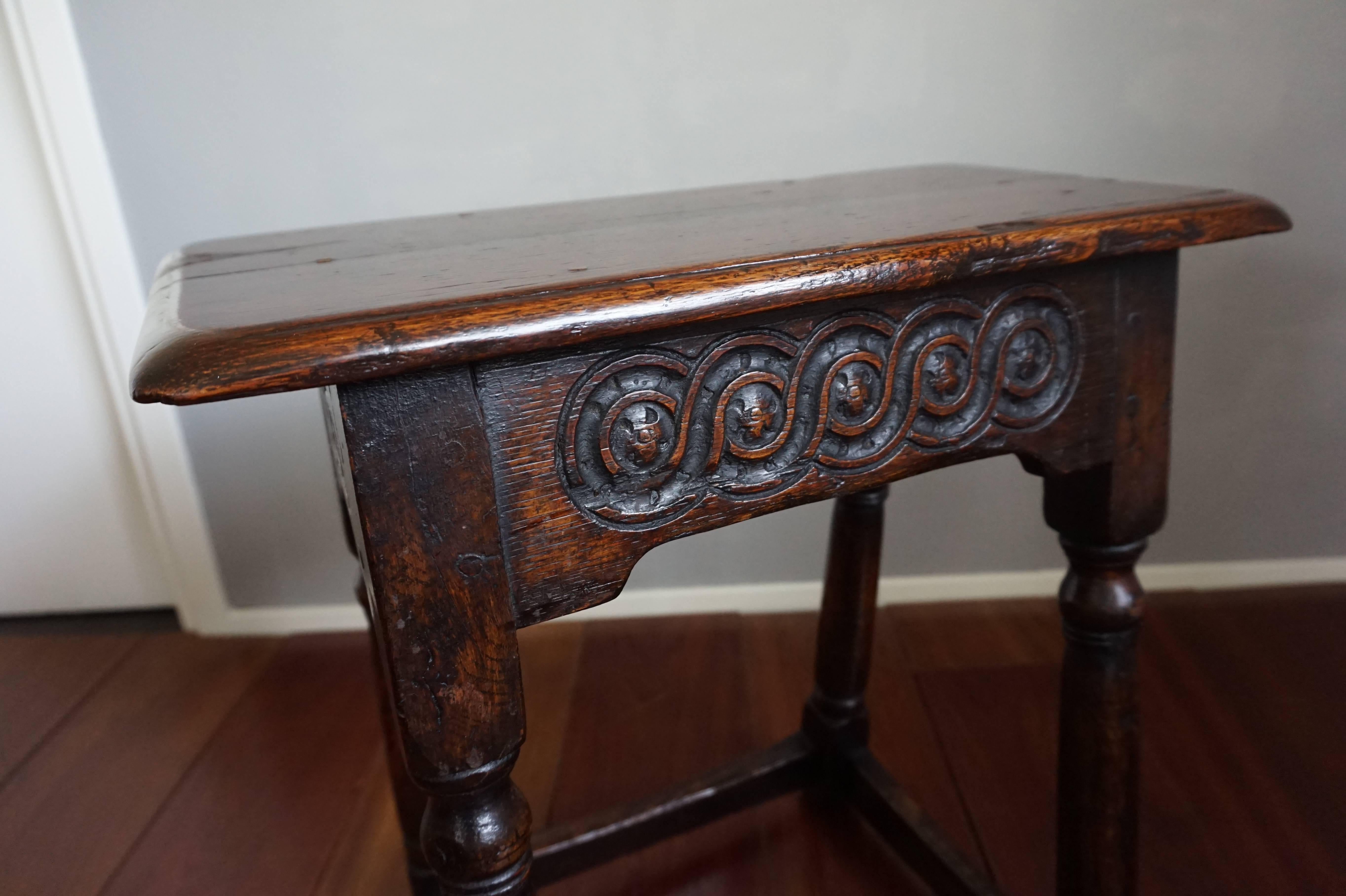 European Antique Hand-Crafted and Hand Carved Solid Oak Joint Stool, circa 1800