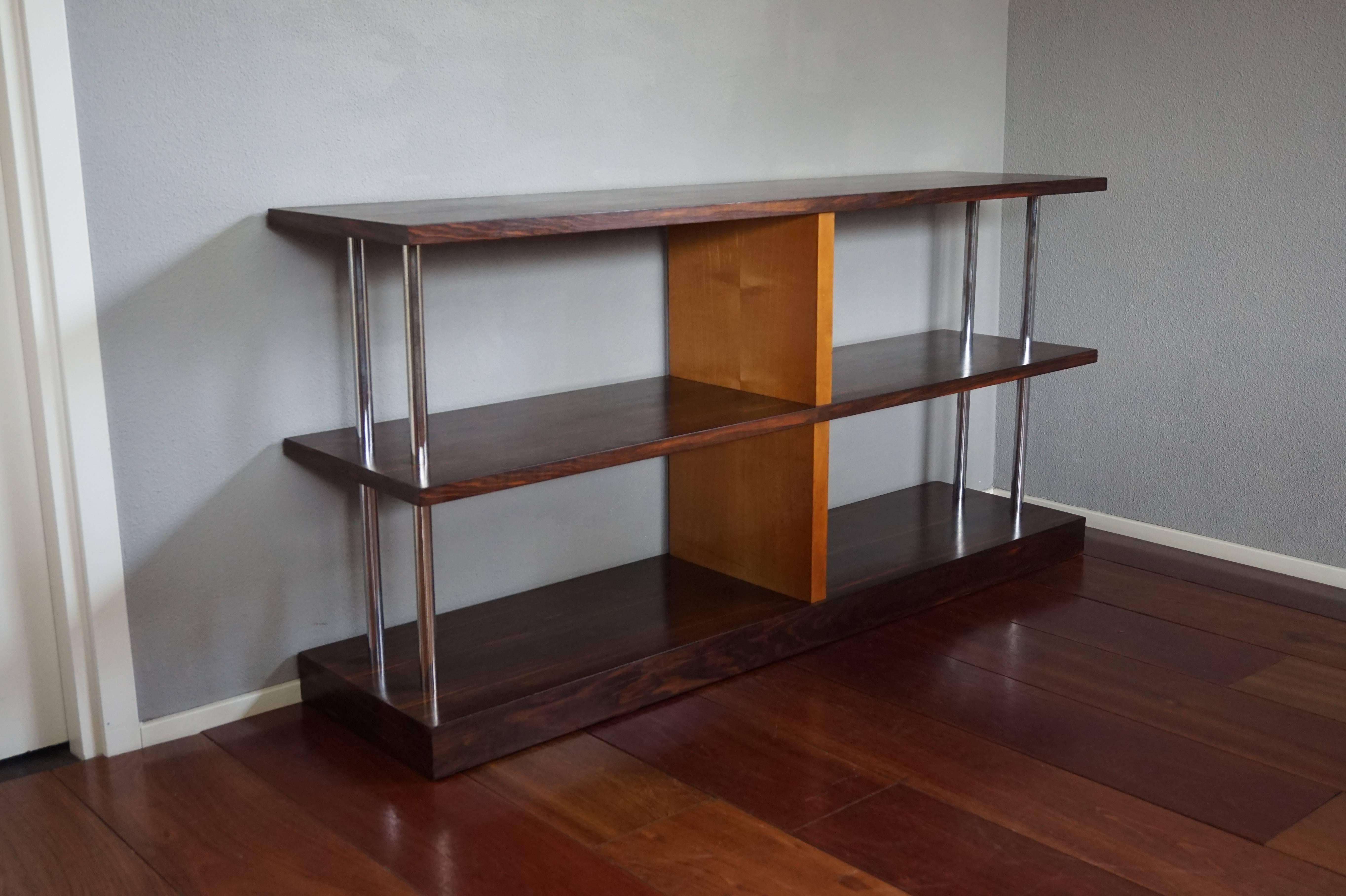 Art Deco Macassar and Maple Three-Tier Étagère Side Table with Chrome Pillars In Excellent Condition In Lisse, NL