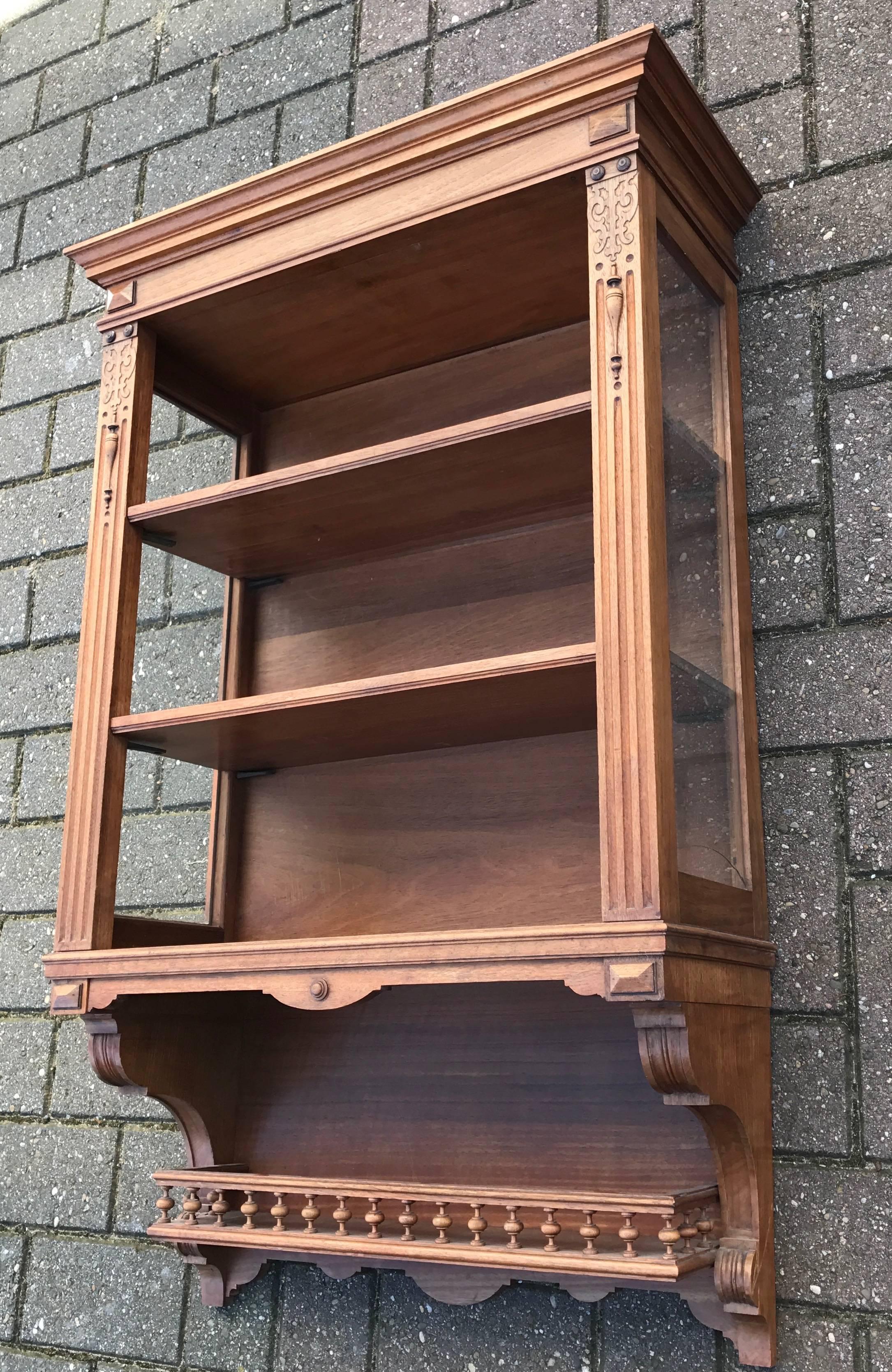 open hanging cabinet