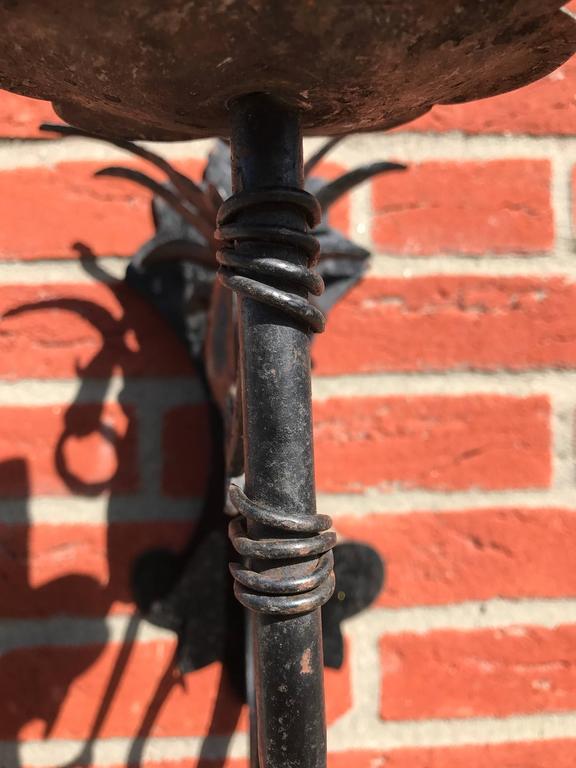 Artistic Design Hand Crafted Wrought Iron Dragon Wall Sconce Light For