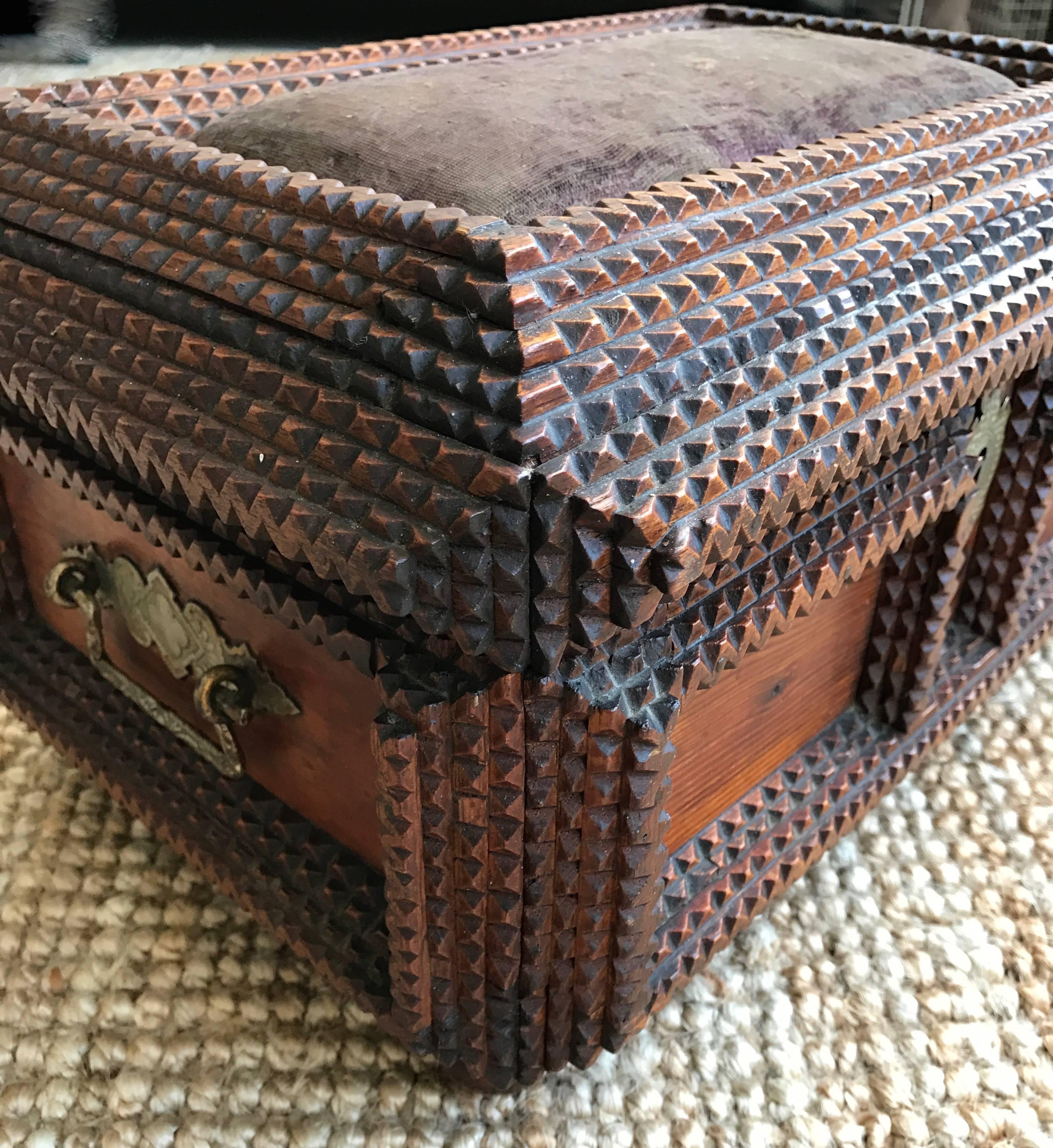 Hand-Crafted Late 19th Century Hand-Carved & Good Size Antique Folk Art Wooden Tramp Art Box
