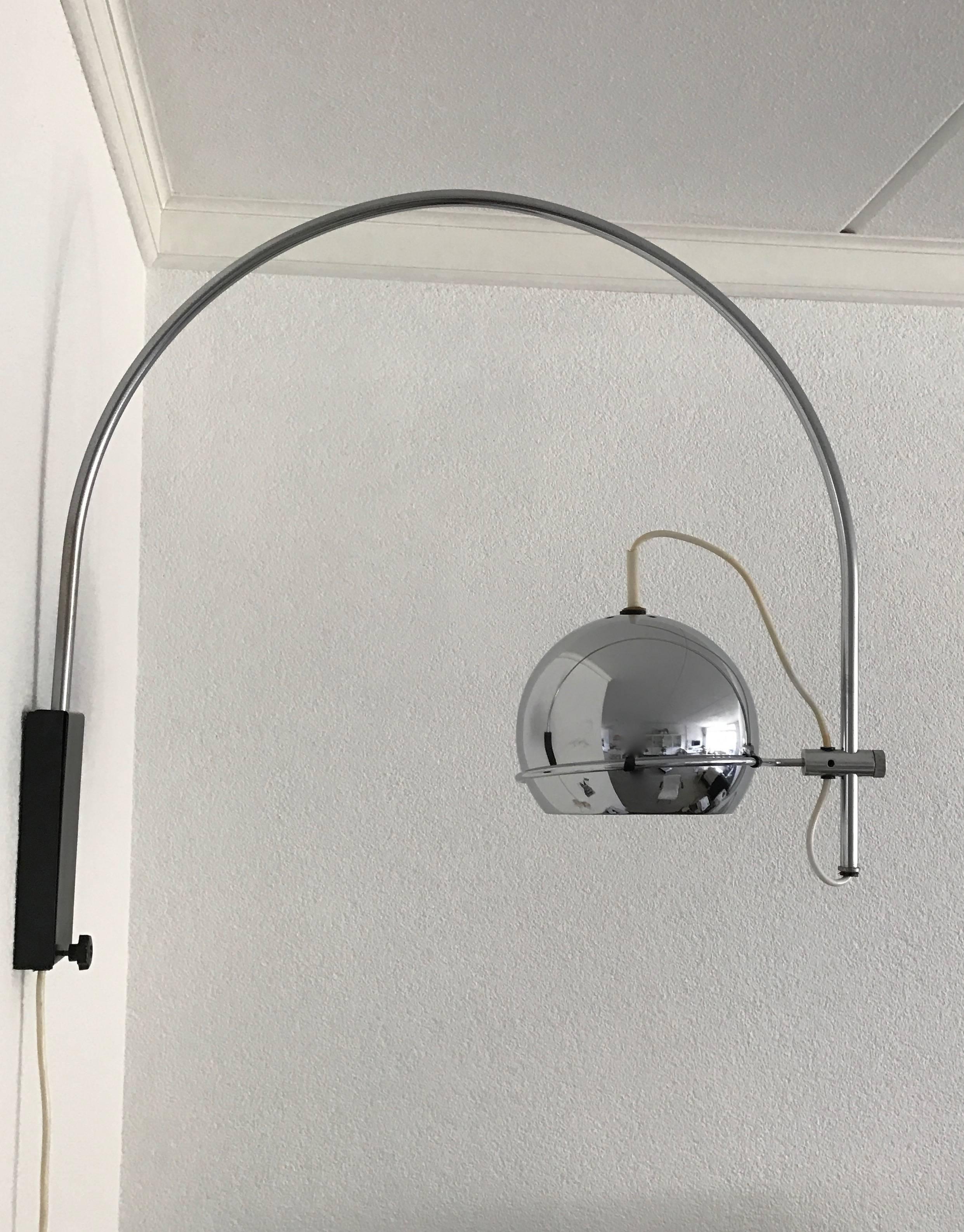Mid-Century Modern Vintage 1960s Adjustable Chrome Metal Globe Wall Lamp with Arched Chrome Arm For Sale