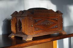 Antike Folk Art Handarbeit Gothic Revival Tramp Art Sewing Box mit Bild